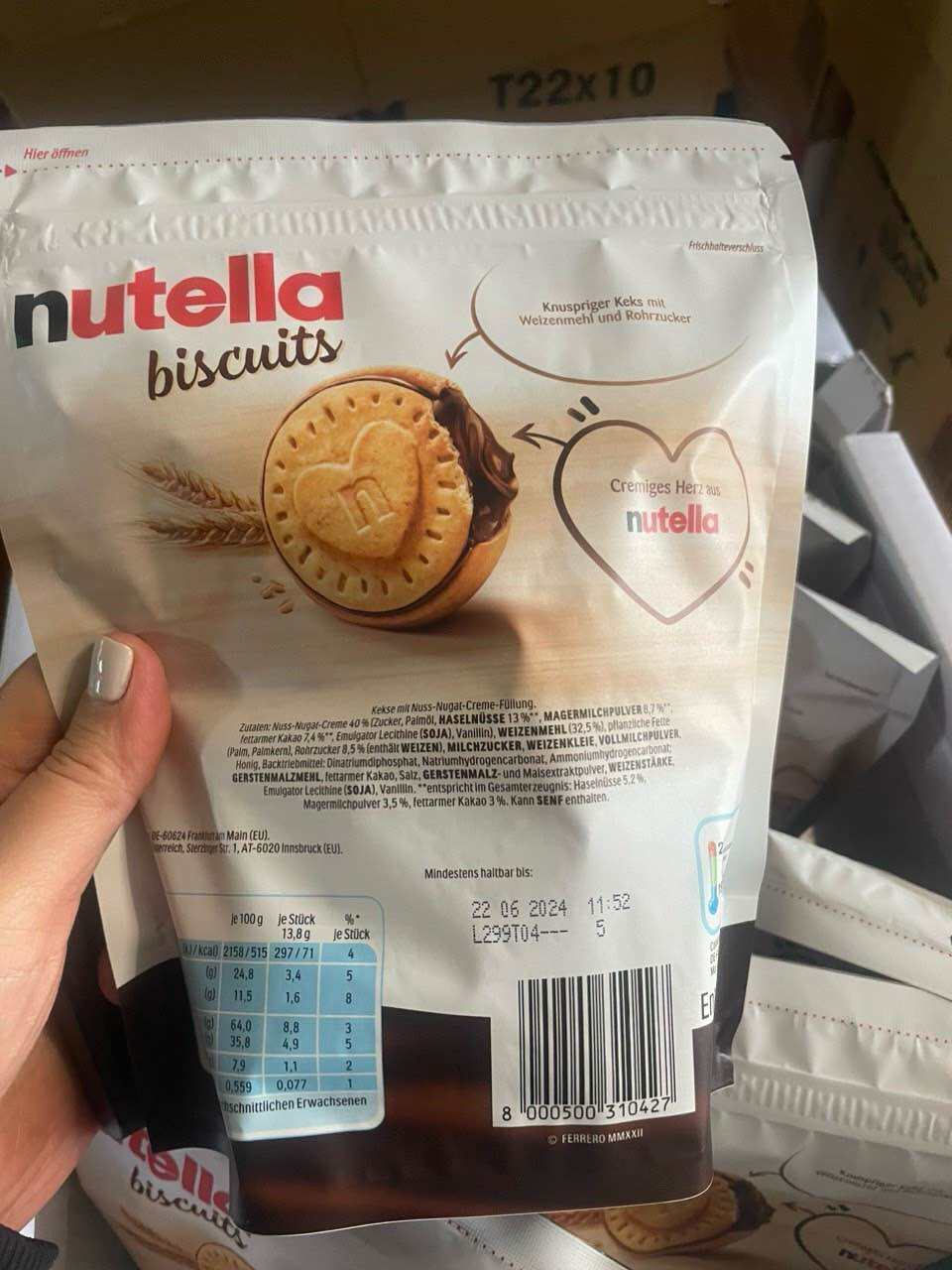Bánh quy nhân socola hạt dẻ Nutella