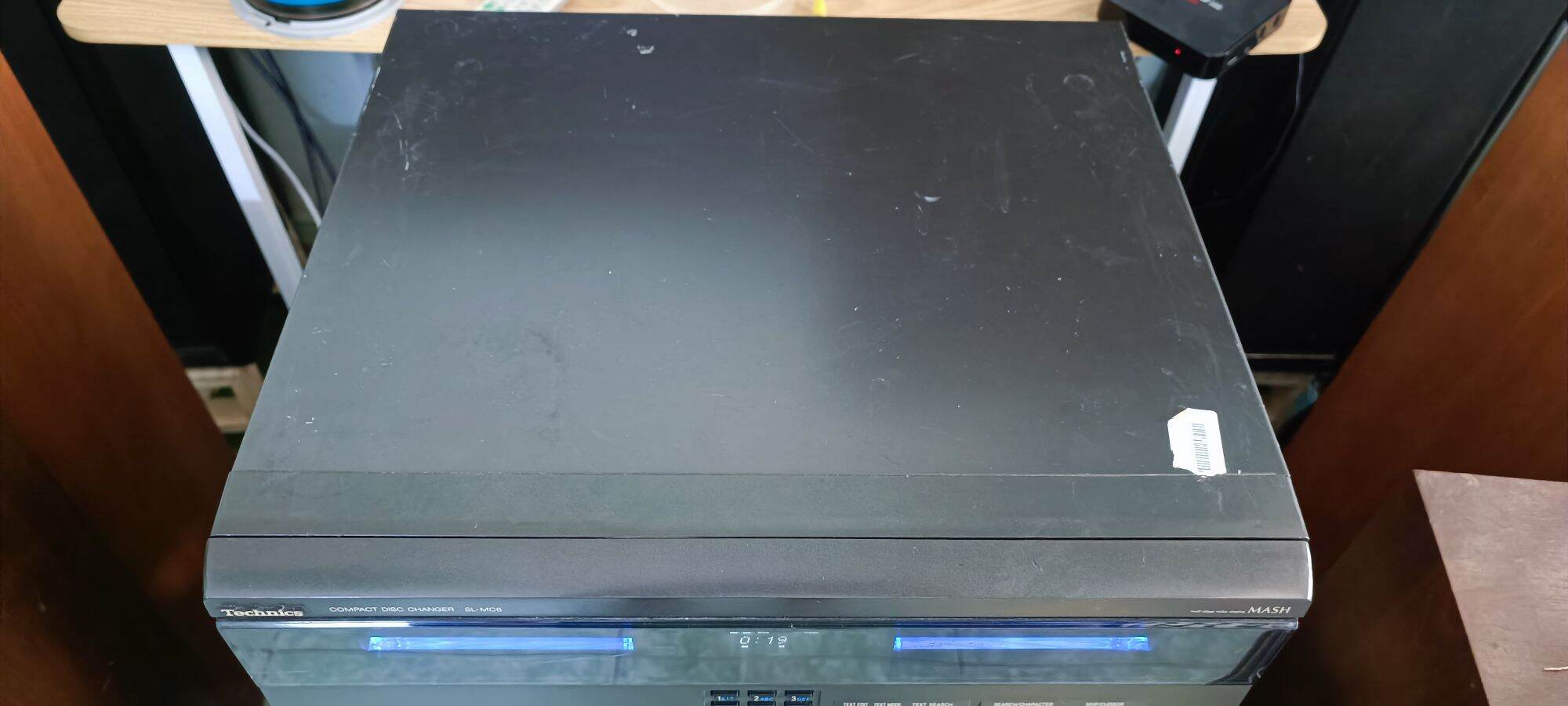 Đầu CD player technics size lớn học đĩa đựng 110 đĩa
