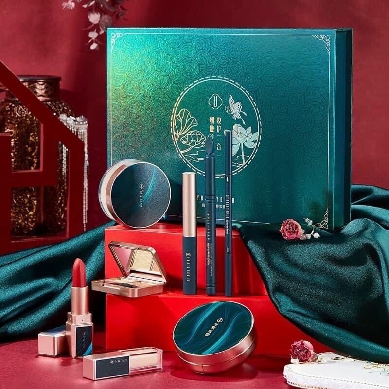 Sét trang điểm 8 món youliyoula