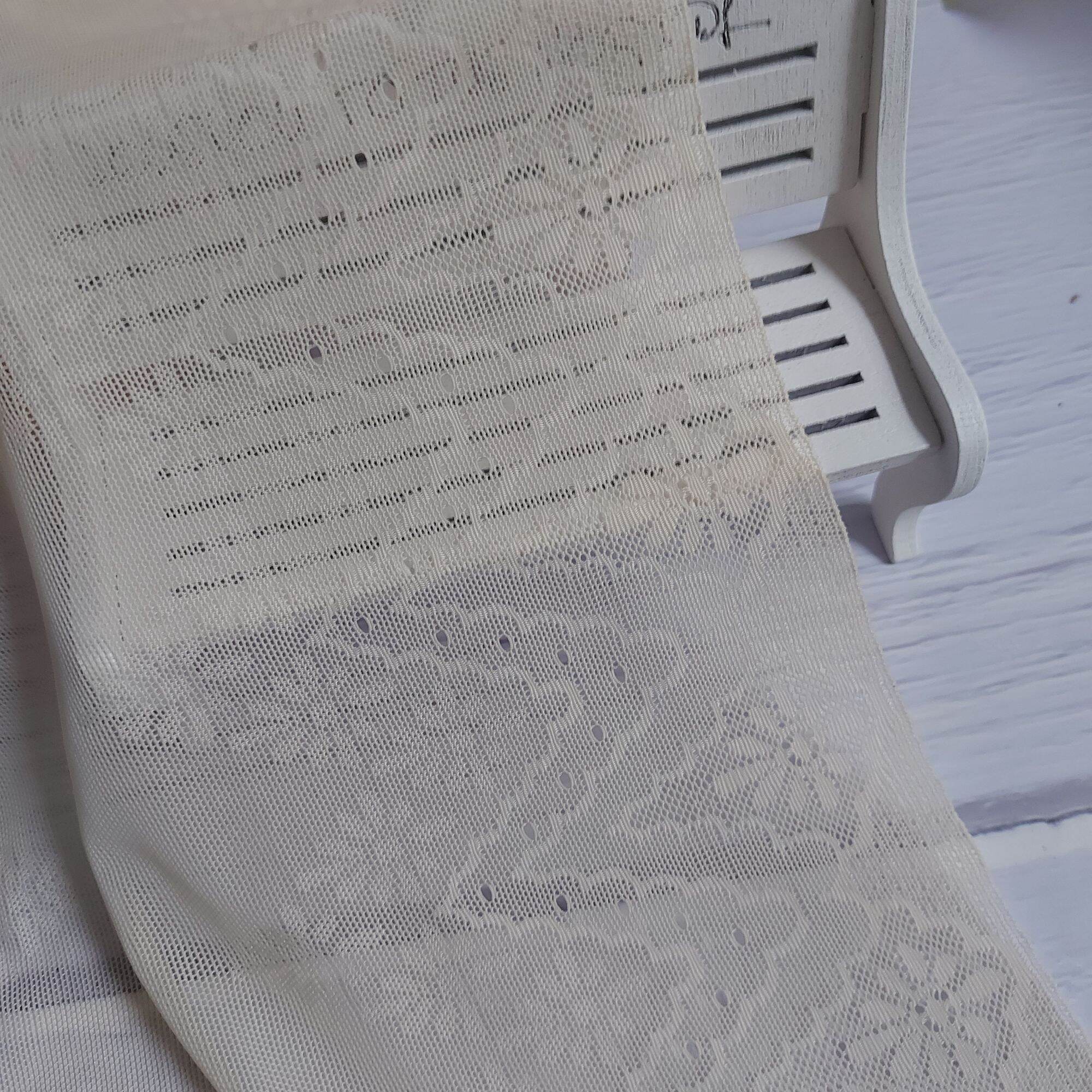 Ren thun tấm ,màu kem, bản rộng 25 cm.