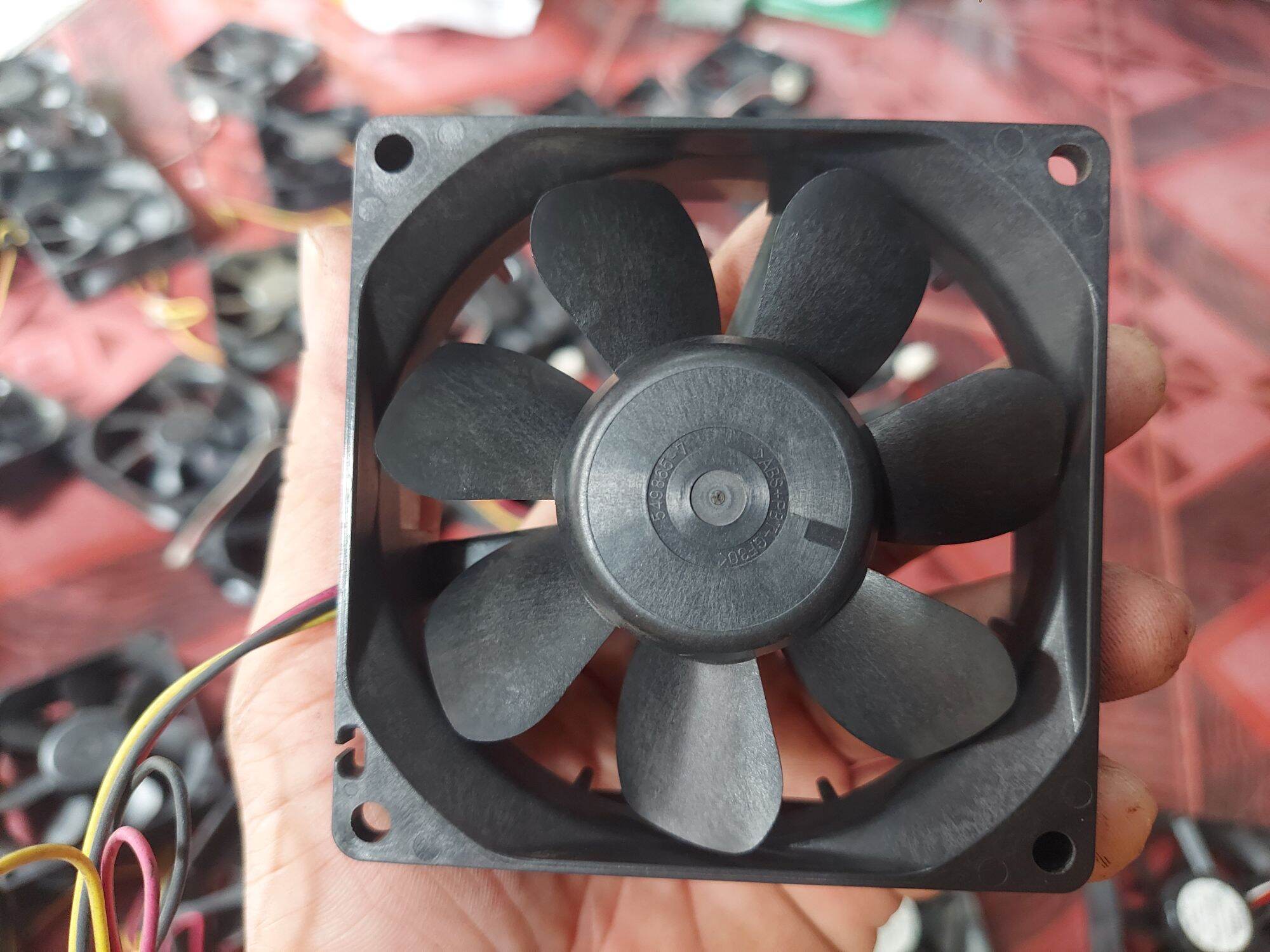 Quạt tản nhiệt 12v 8×8×2.5