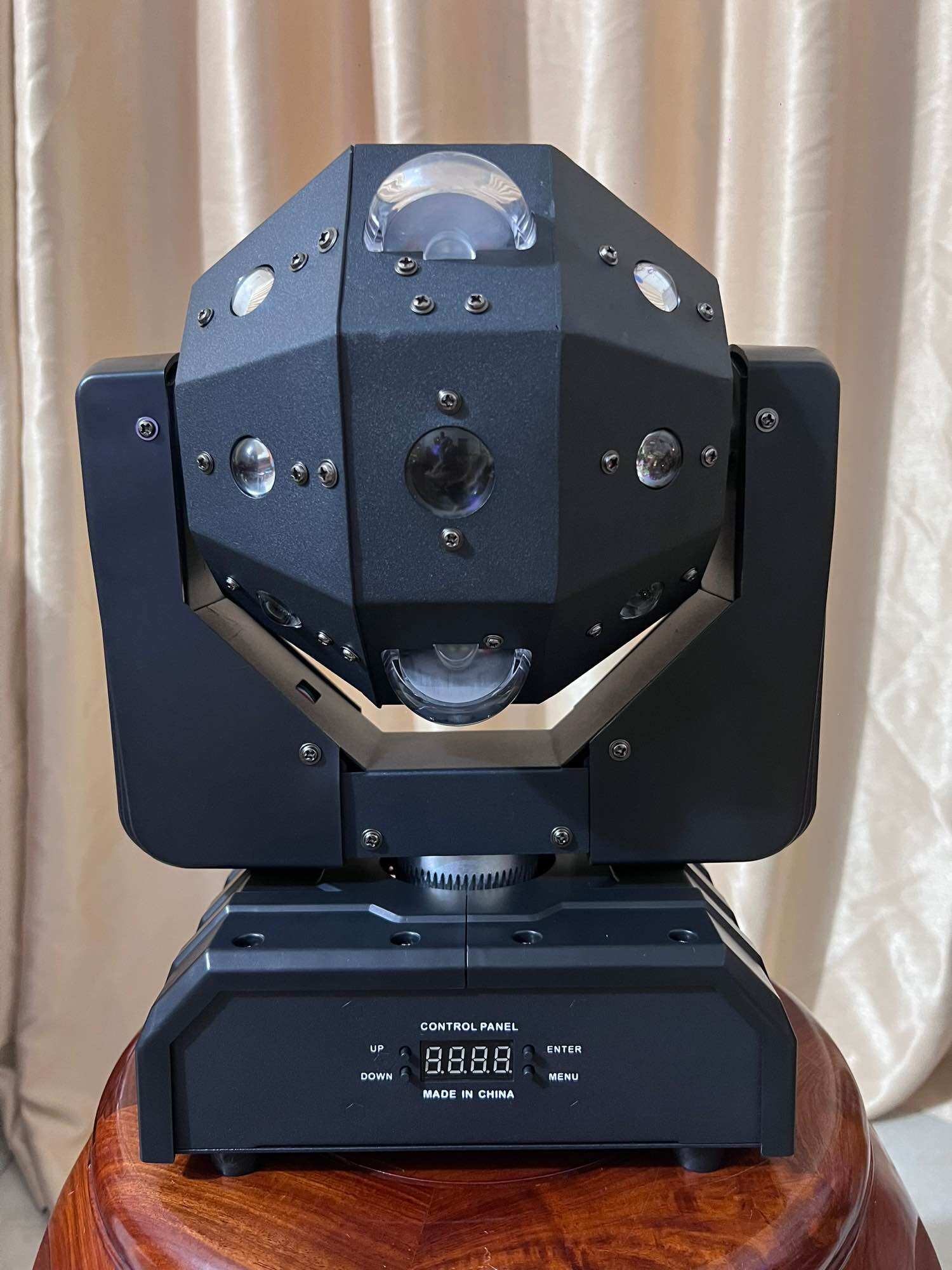 Đèn moving 24 mắt 4in1
