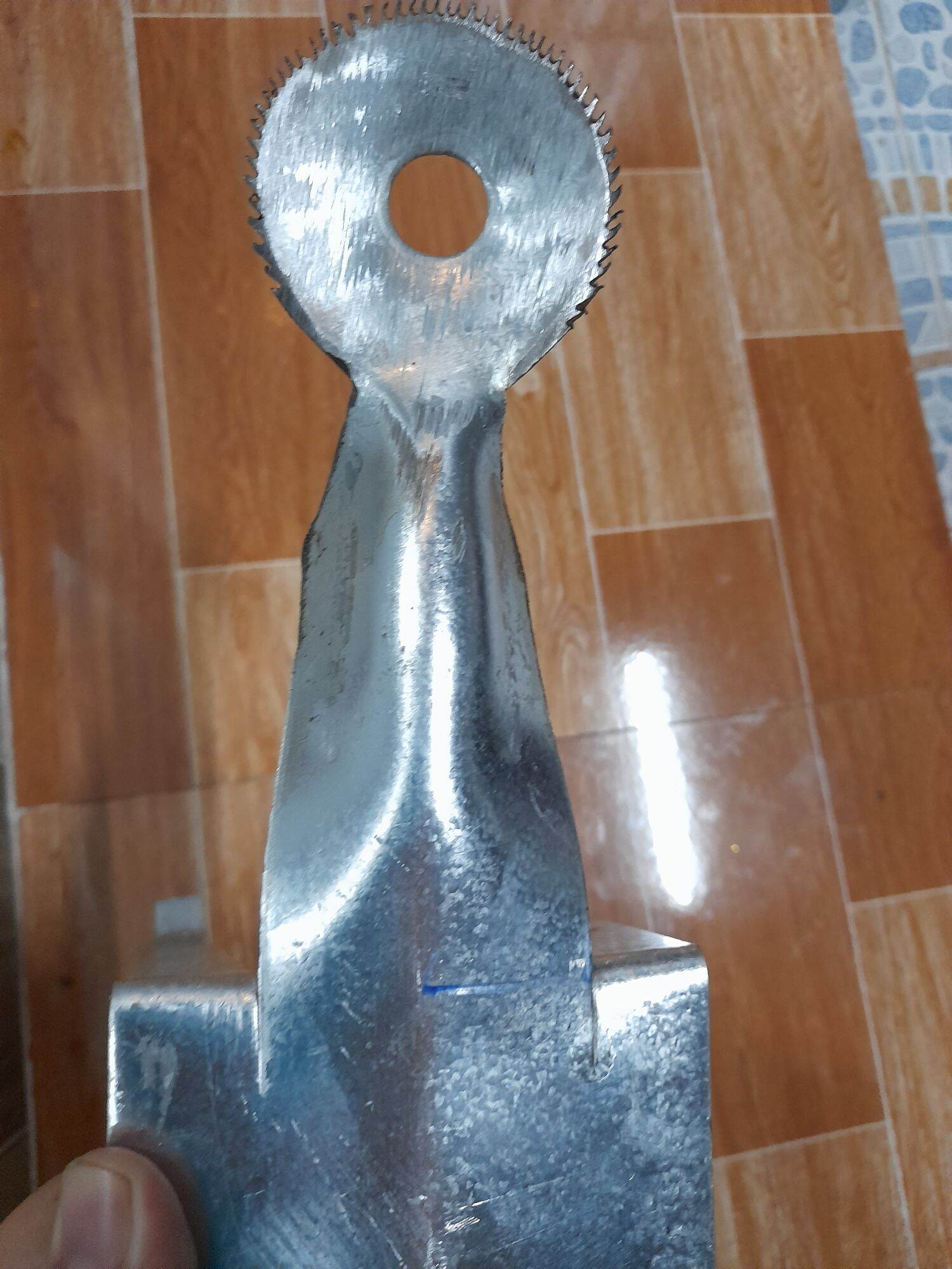 bàn nạo dừa sắt ( tặng dao bào đa năng)