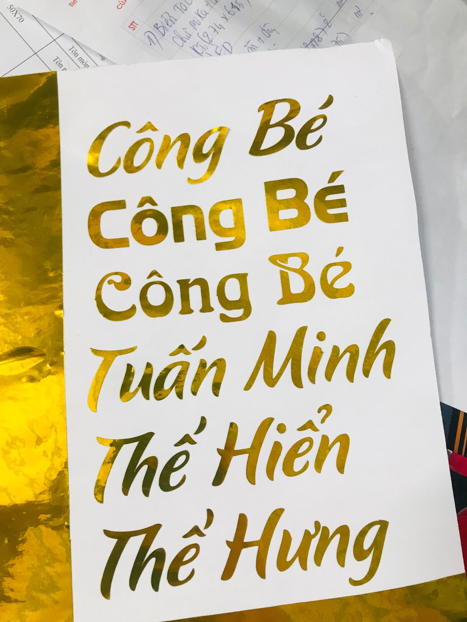 Tem dán xe - tem vàng ánh kim theo yêu cầu