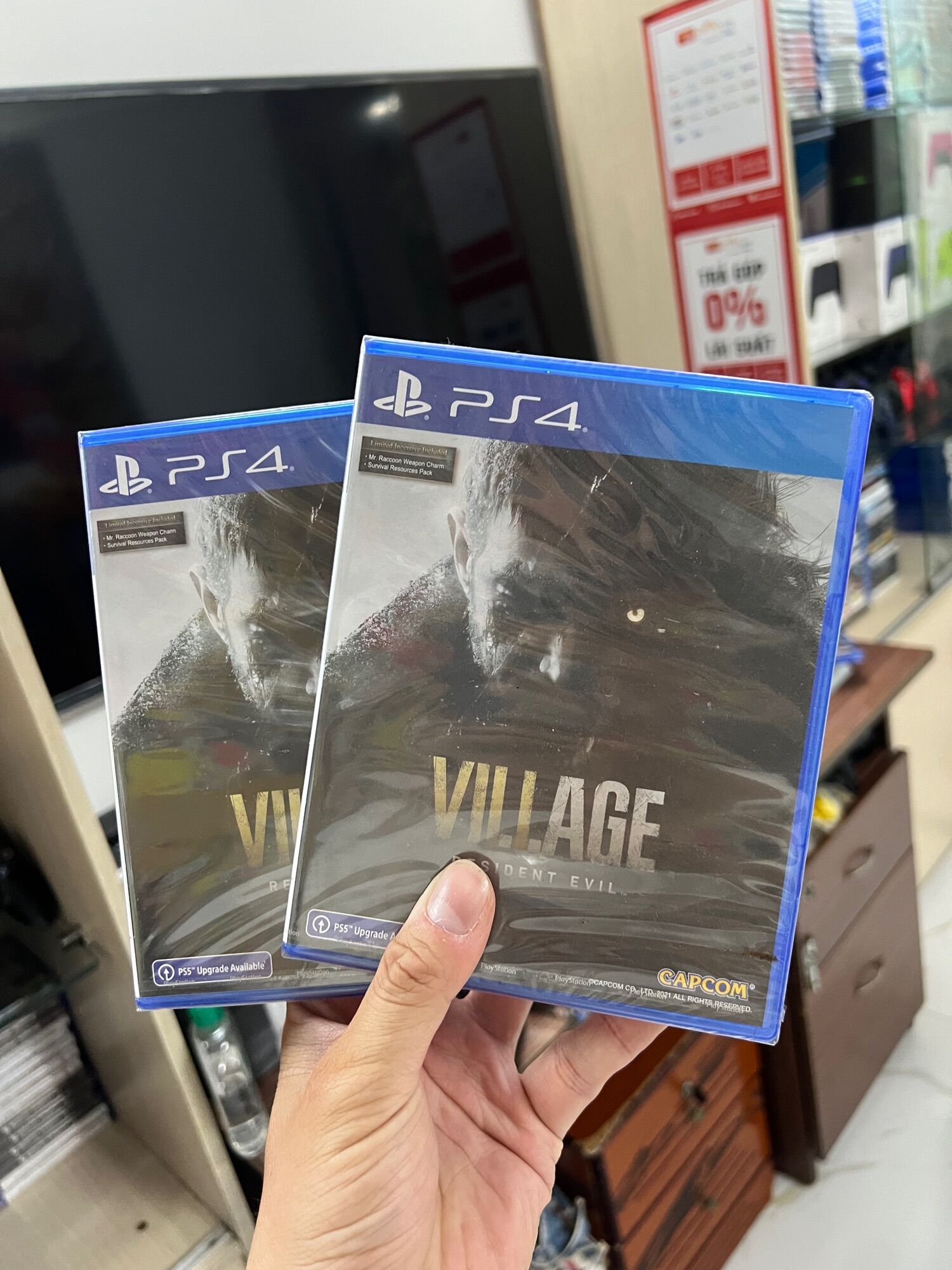 Đĩa chơi game PS4: Resident Evil 8 Village