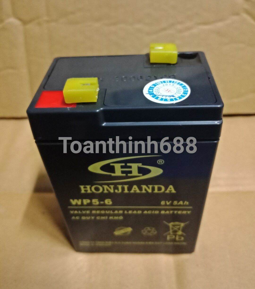 [HCM]bình ắc quy khô 6v Honjianda (6v5Ah)chữ in Vàng