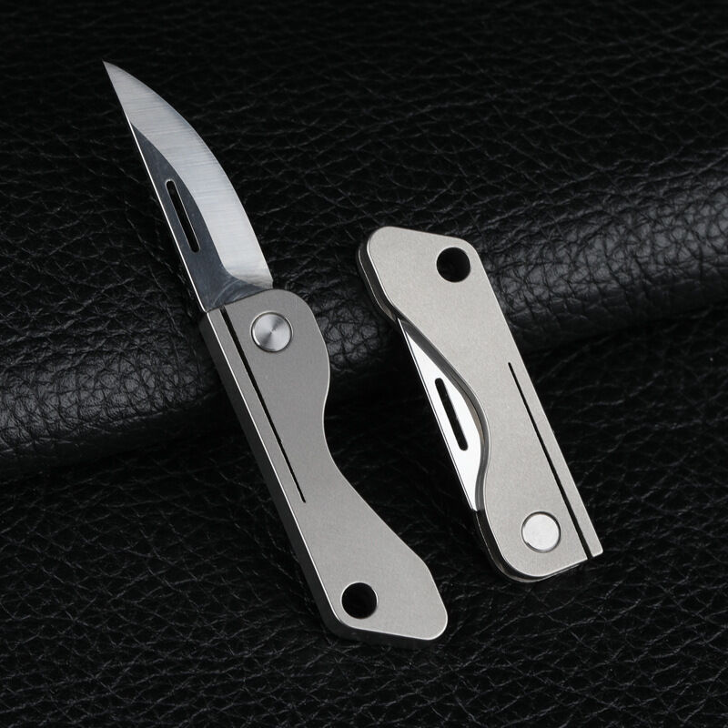 Mini Titanium Keychain with Folding Blade, Sports and Outdoor Equipment, Folding Tools, Folding Knives, for Picnics and Long-Distance Hiking.