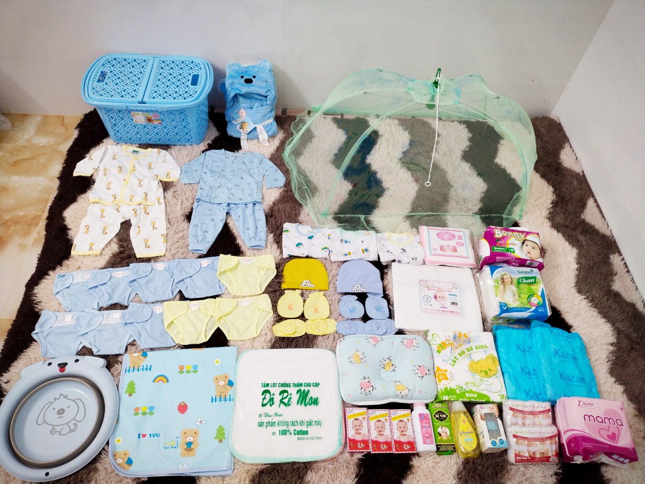 Combo đi sinh tiết kiệm đầy đủ cho mẹ và bé