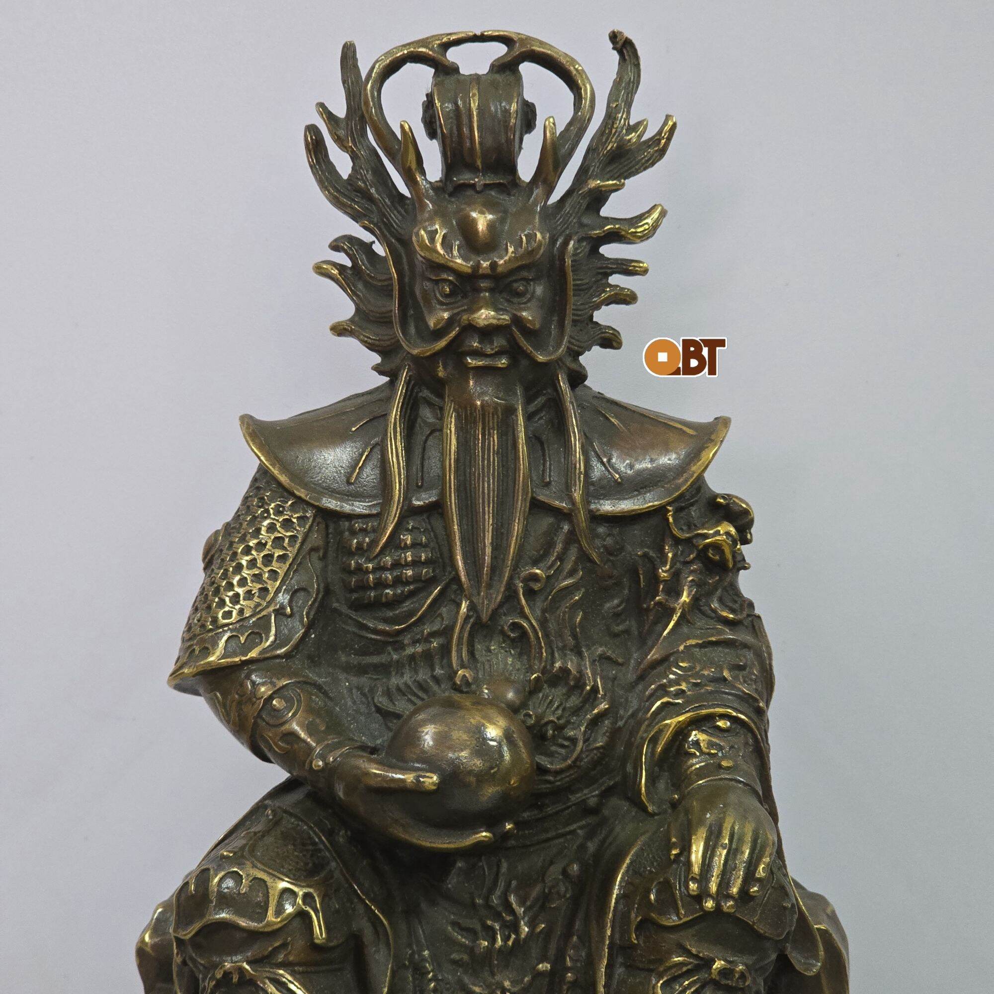 Tượng long vương bằng đồng