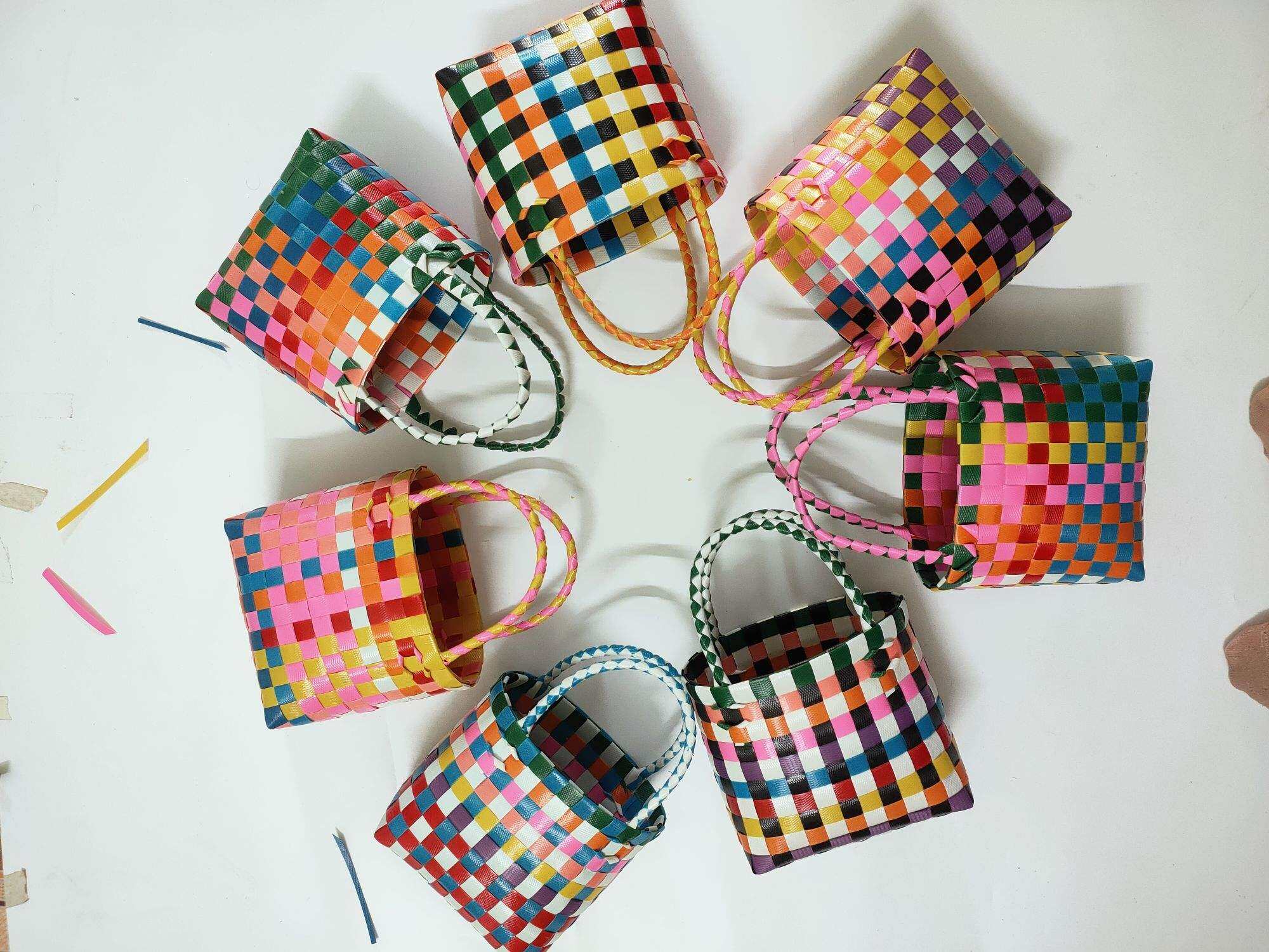 1 giỏ  xách mini nhiều màu size 18cm giỏ xách đan tay, túi xách trẻ em