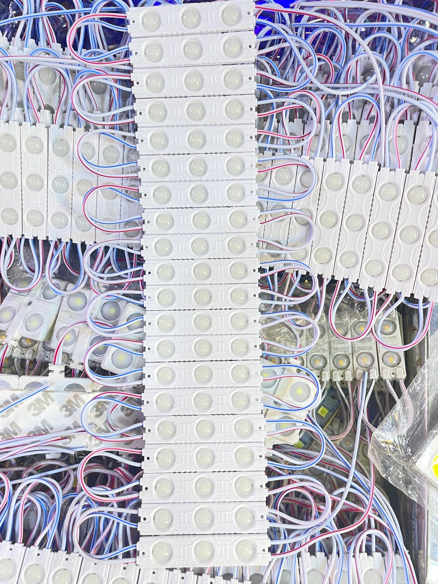 Vỉ 20 miếng led 3 bóng chiếu sáng chống nước