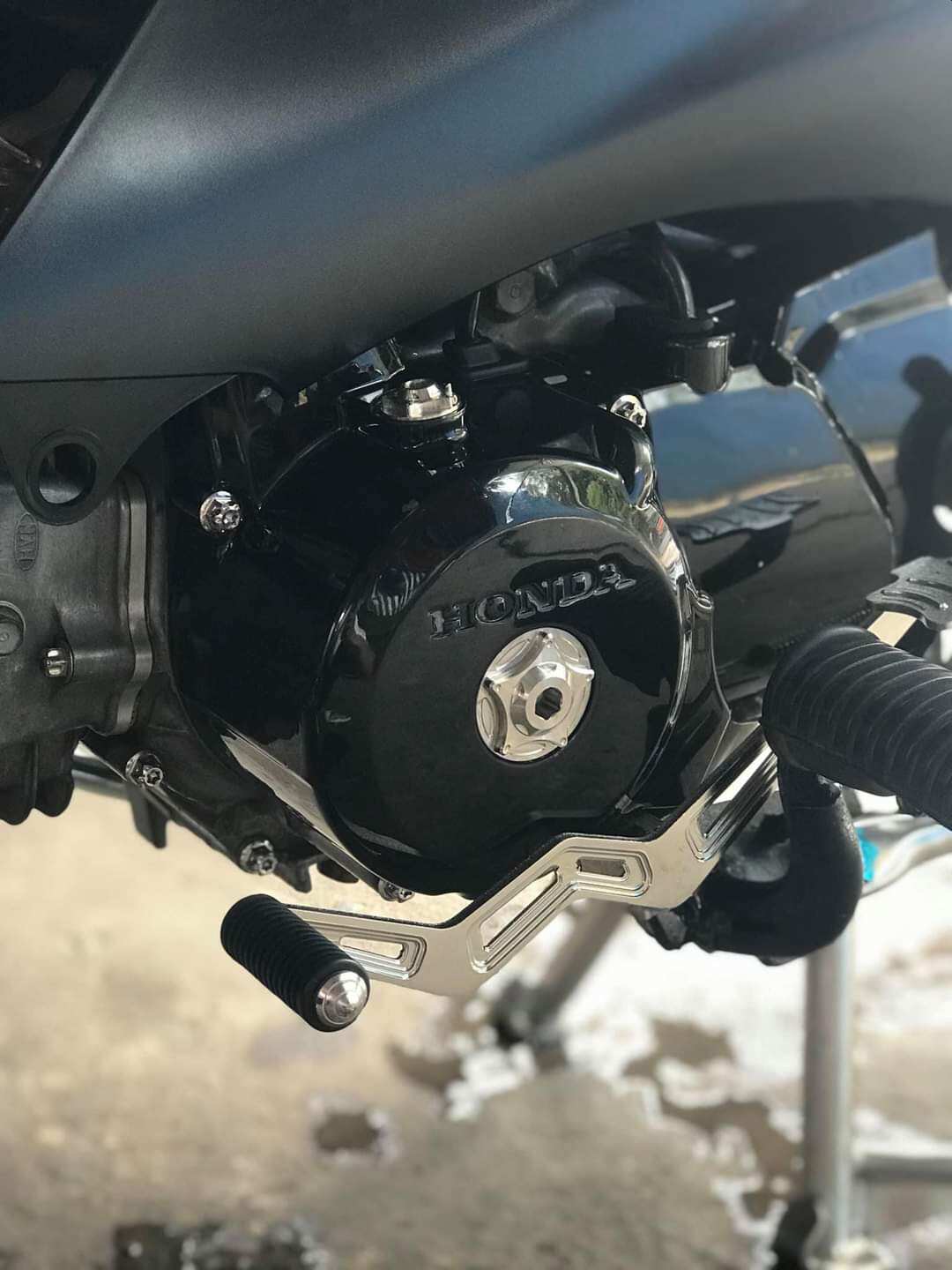 Ốc mâm lửa salaya honda