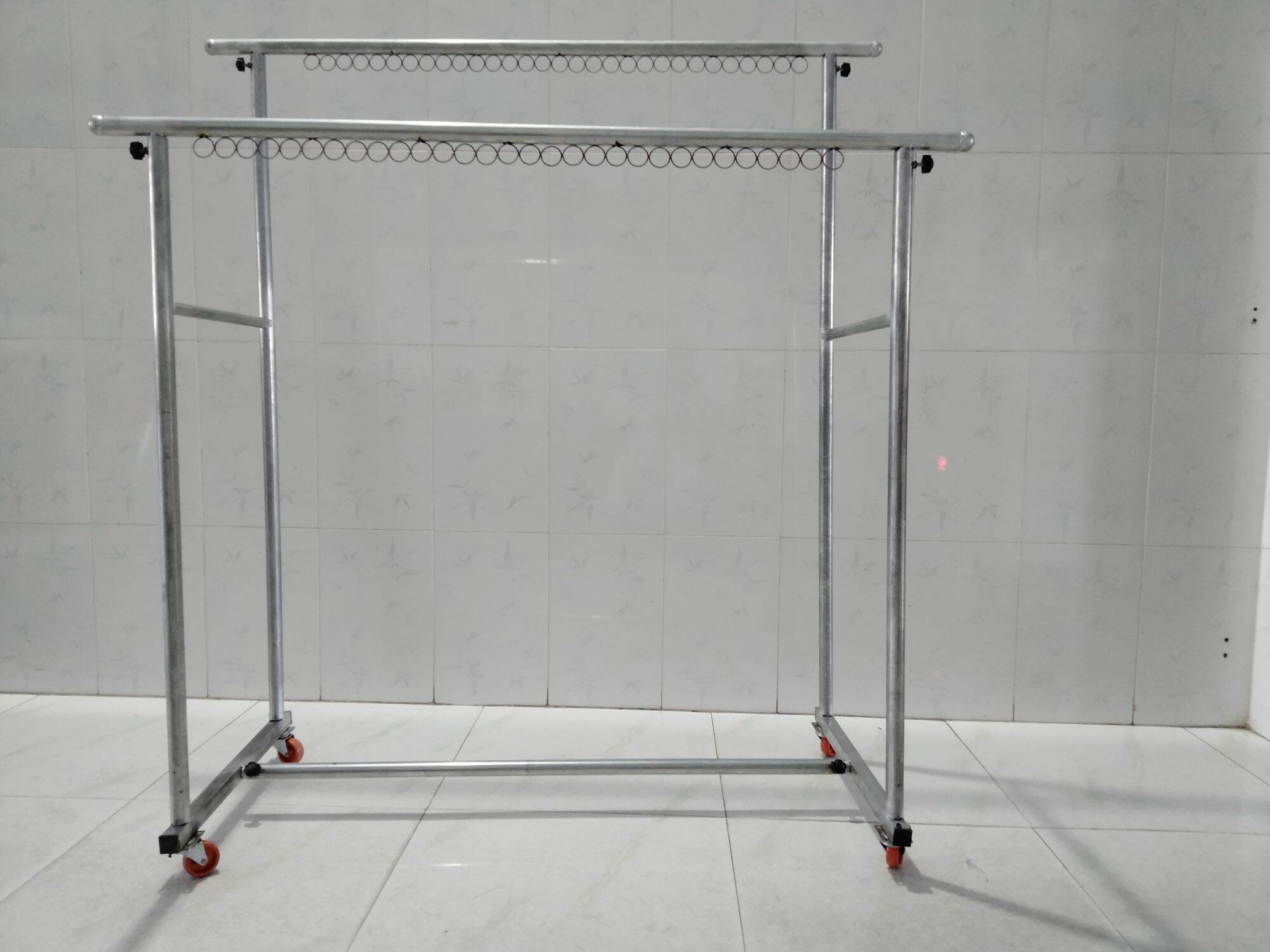 Sào đôi thép không gỉ phi 25 dày chắc chắn có khoen có bánh xe