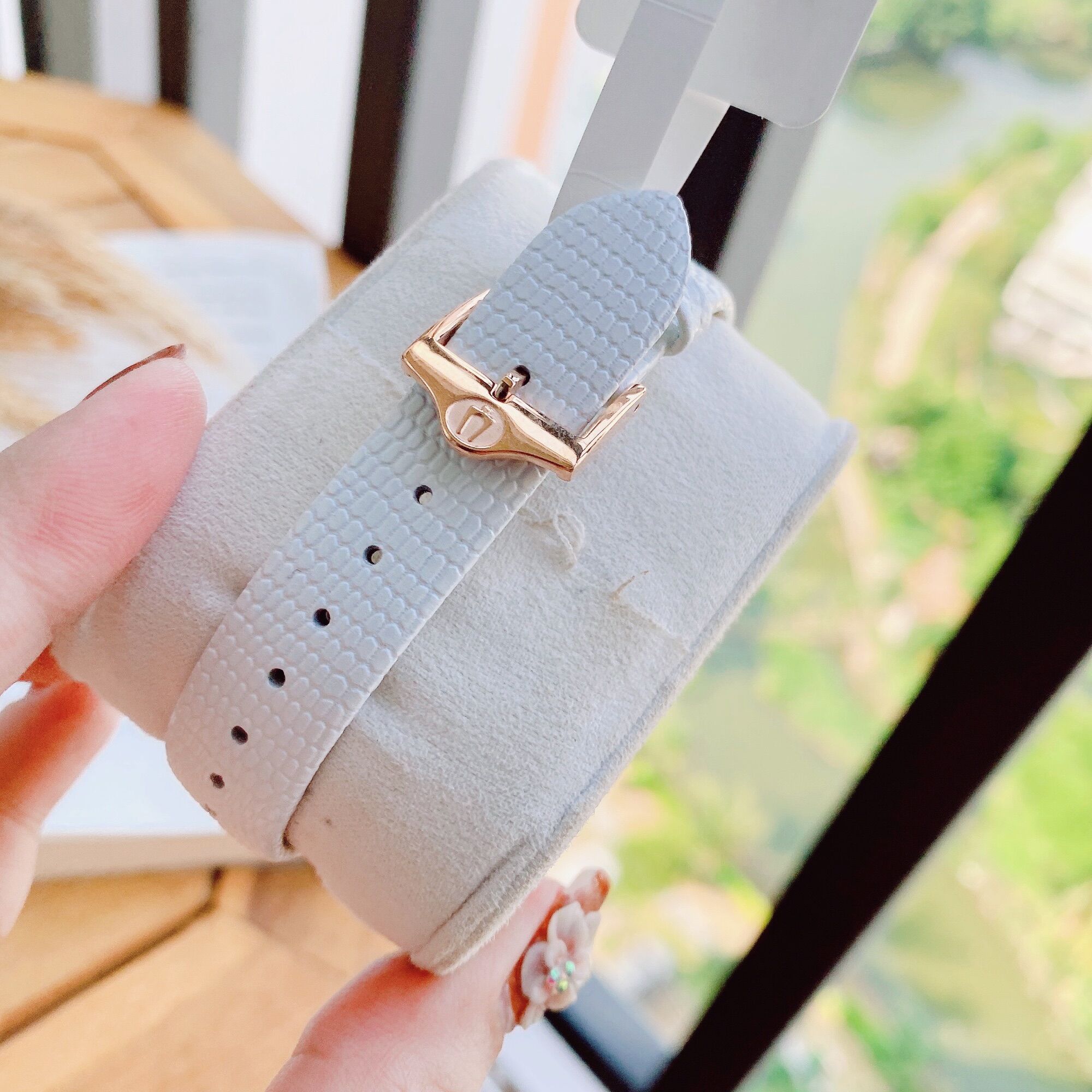 Đồng Hồ Nữ Bulova Diamond 98P119