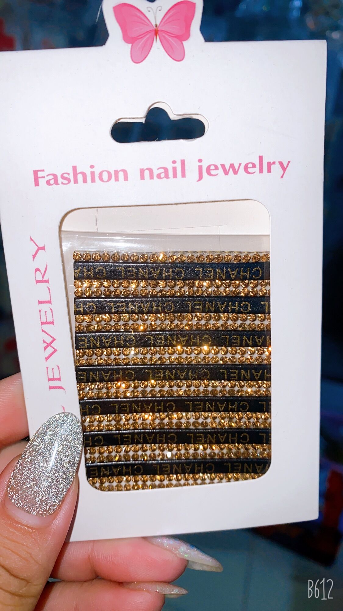 Đá dây gắn nail, gắn móng
