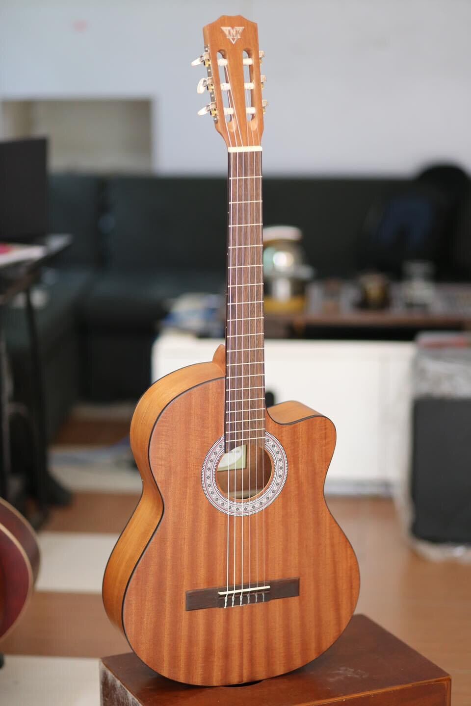 Đàn guitar Classic pull gỗ mahogany