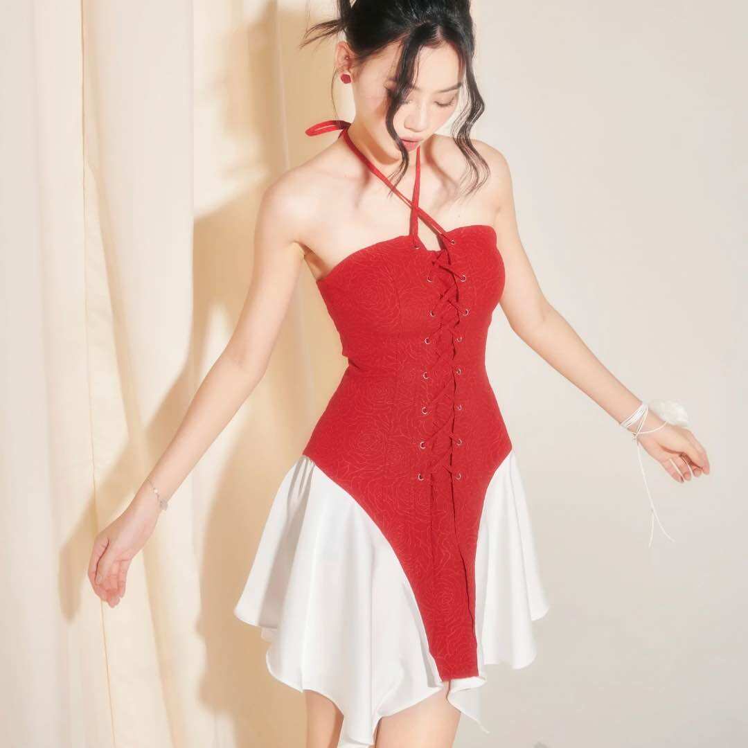 Đầm ngắn cúp ngực dây chéo INTO.EIGHT thiết kế (Noelle Dress)
