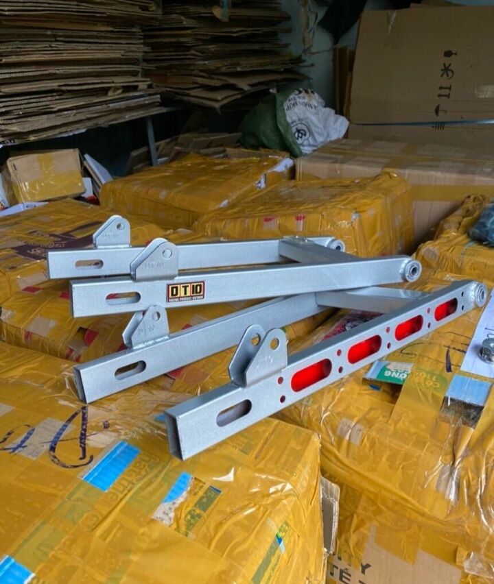 Gắp Không phay 52cm cho Sirius 50/110, wave 100, dream ( kèm cốt bánh, pát tăng sên)