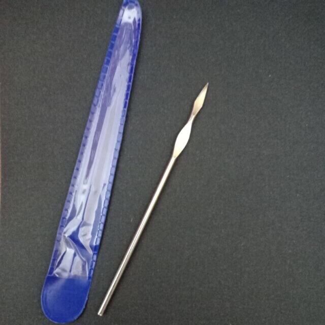 Cây lấy khoé móng chân (1 cây)