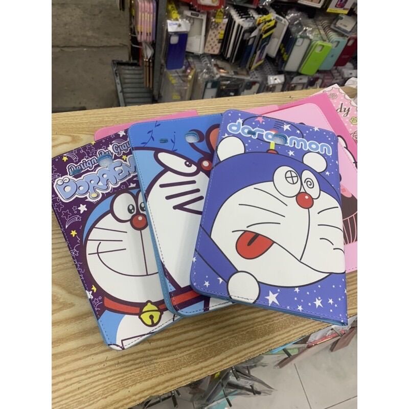 Bao da Samsung Tab E/ T560/T561/ T565 in hình Doẻmon; kitty