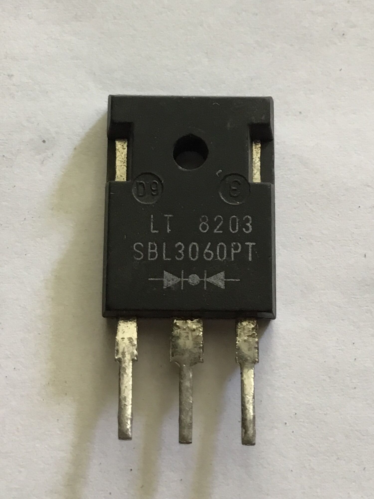 1 CHIẾC ĐIỐT SBL3060PT THÁO MÁY