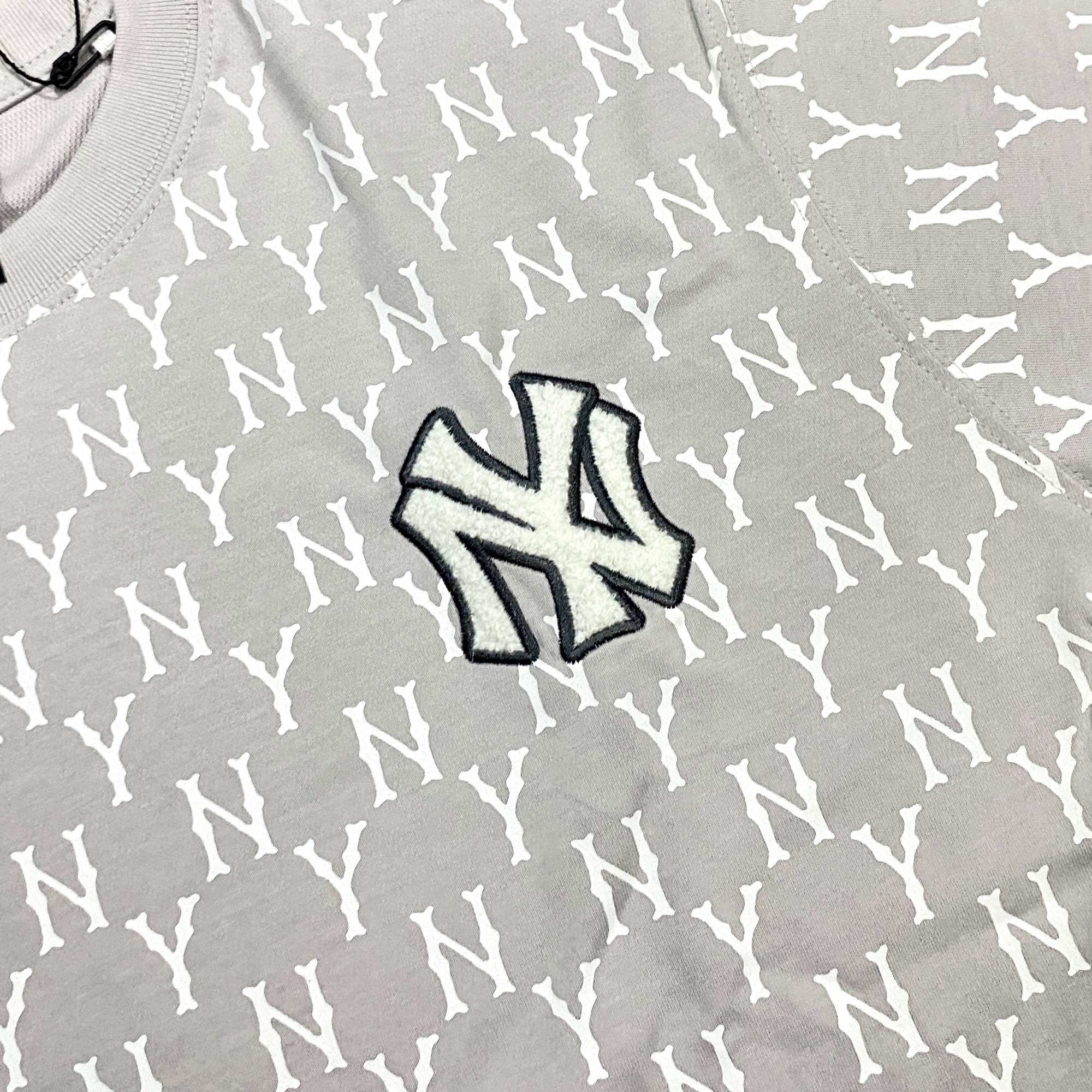 (Auth) Áo thun New Era Monogram NY xám