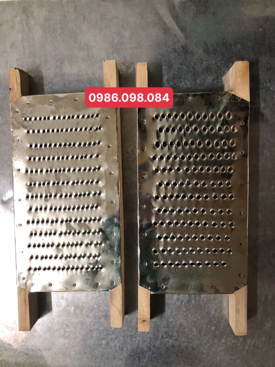 Bàn nạo dừa inox sợi nhỏ làm xôi nấu chè loại lỗ 1,2ly và 2ly