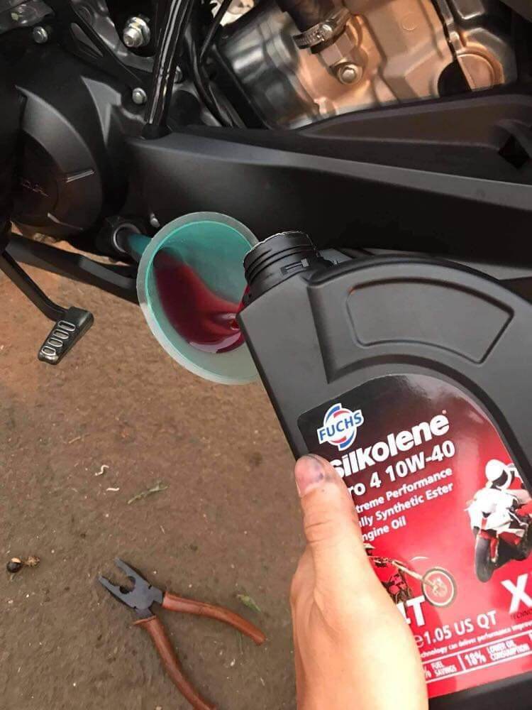 Fuchs Silkolene Pro 4 10W40 XP  *Có Chiếc Lẻ*