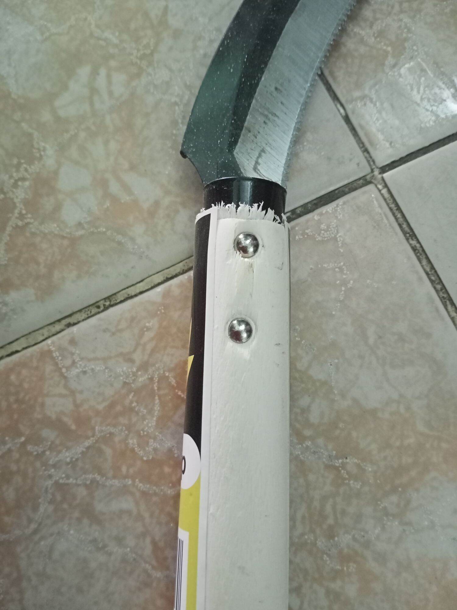 liềm cắt cỏ
