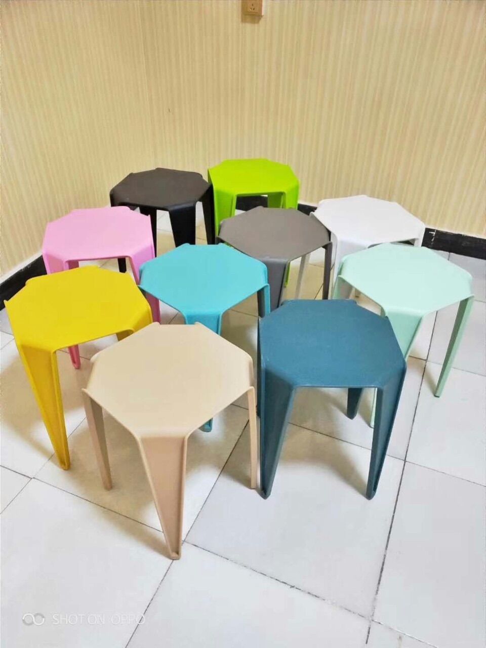 Ghế đôn xếp chồng nhiều màu/ ghế ăn / ghế cafe không tựa/ ghế nhựa không tựa