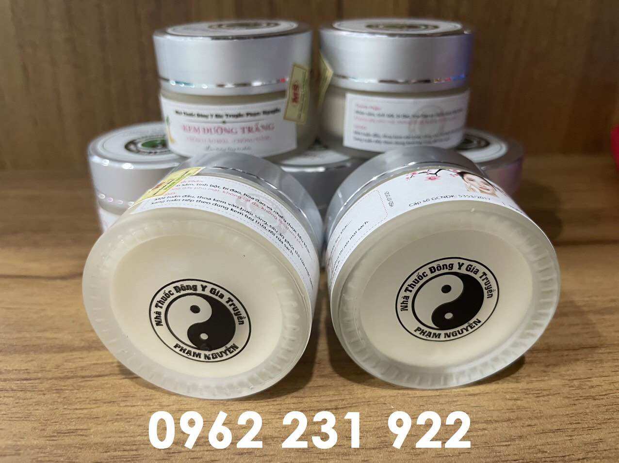 Kem phạm nguyễn. Kem ngày. Tái tạo da, xoá nám, tàn nhang, đồi mồi
