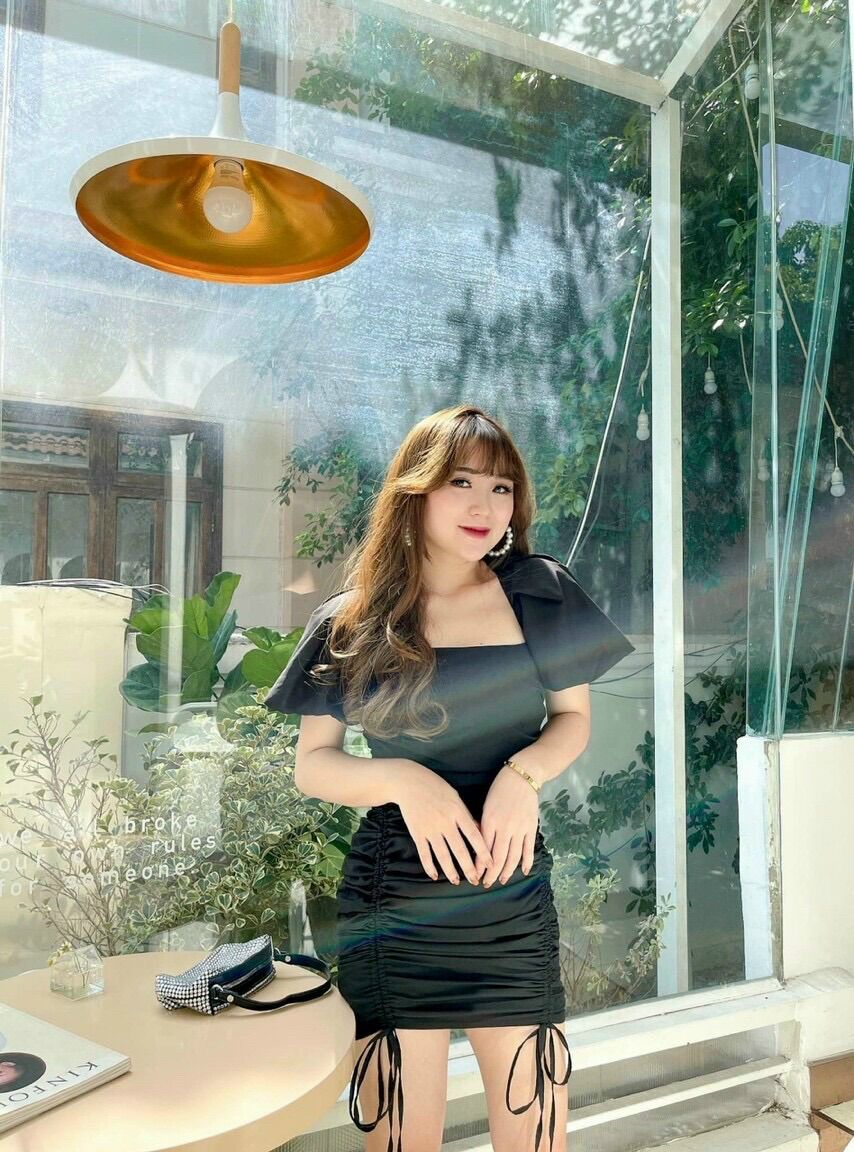 Đầm dự tiệc rút bên sang chảnh BG