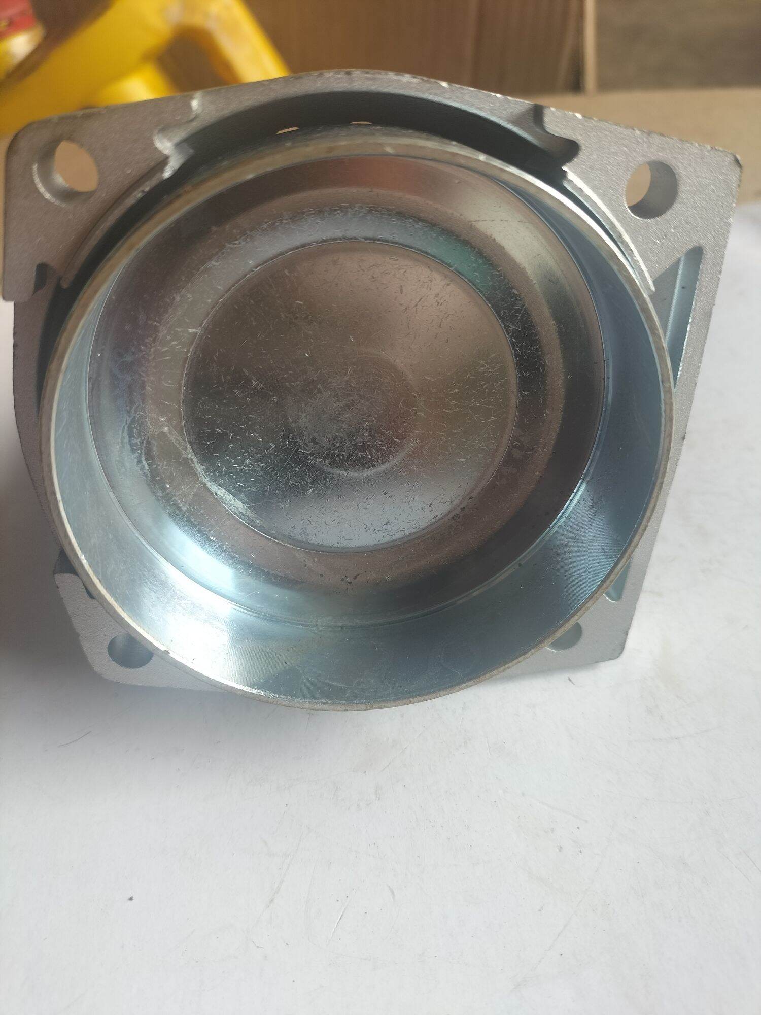 bắp chuối kèm chuông côn máy cắt cỏ cần 28/9