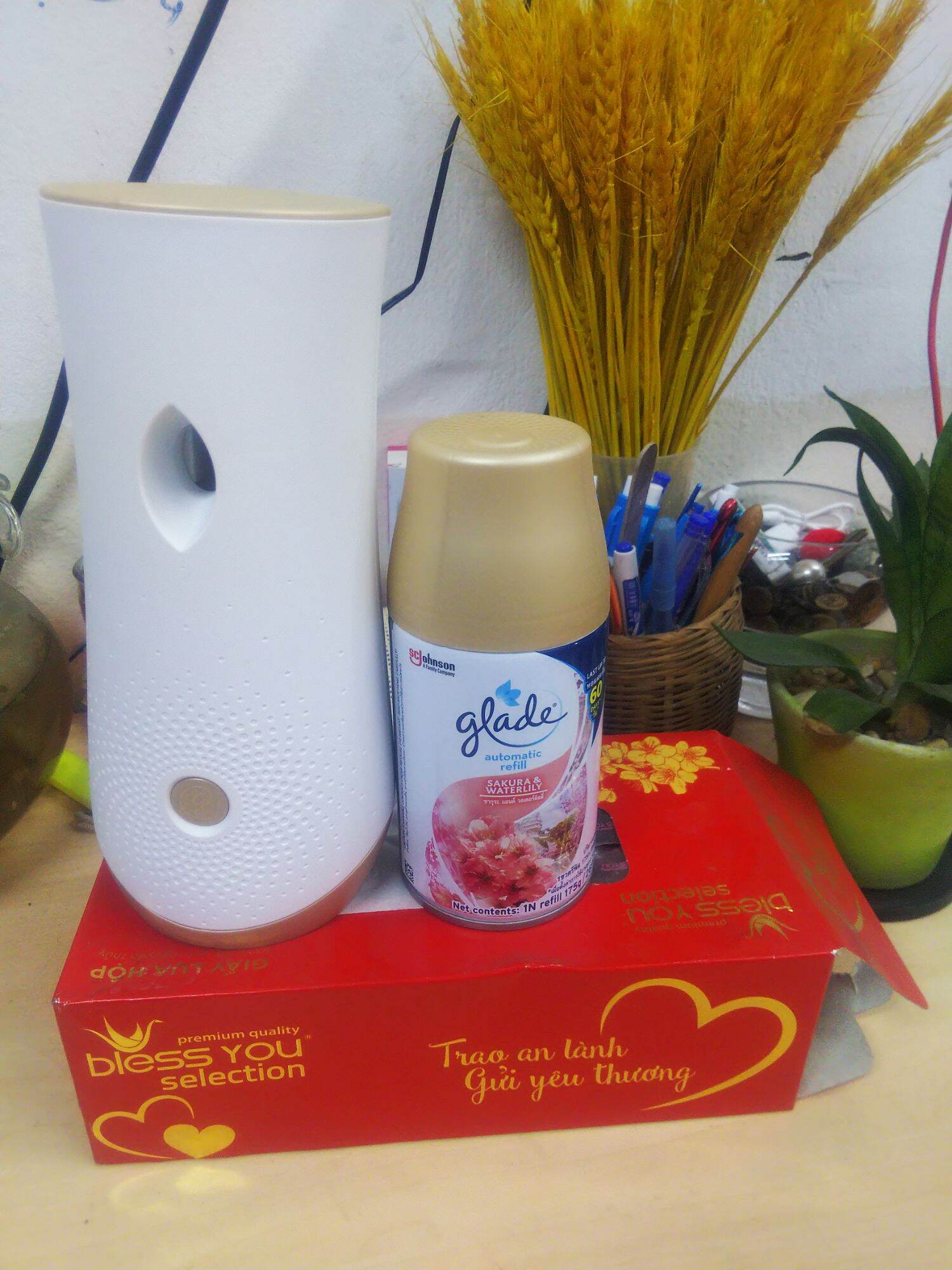 Bộ xịt phòng tự động thái lan Glade (hương sakura)
