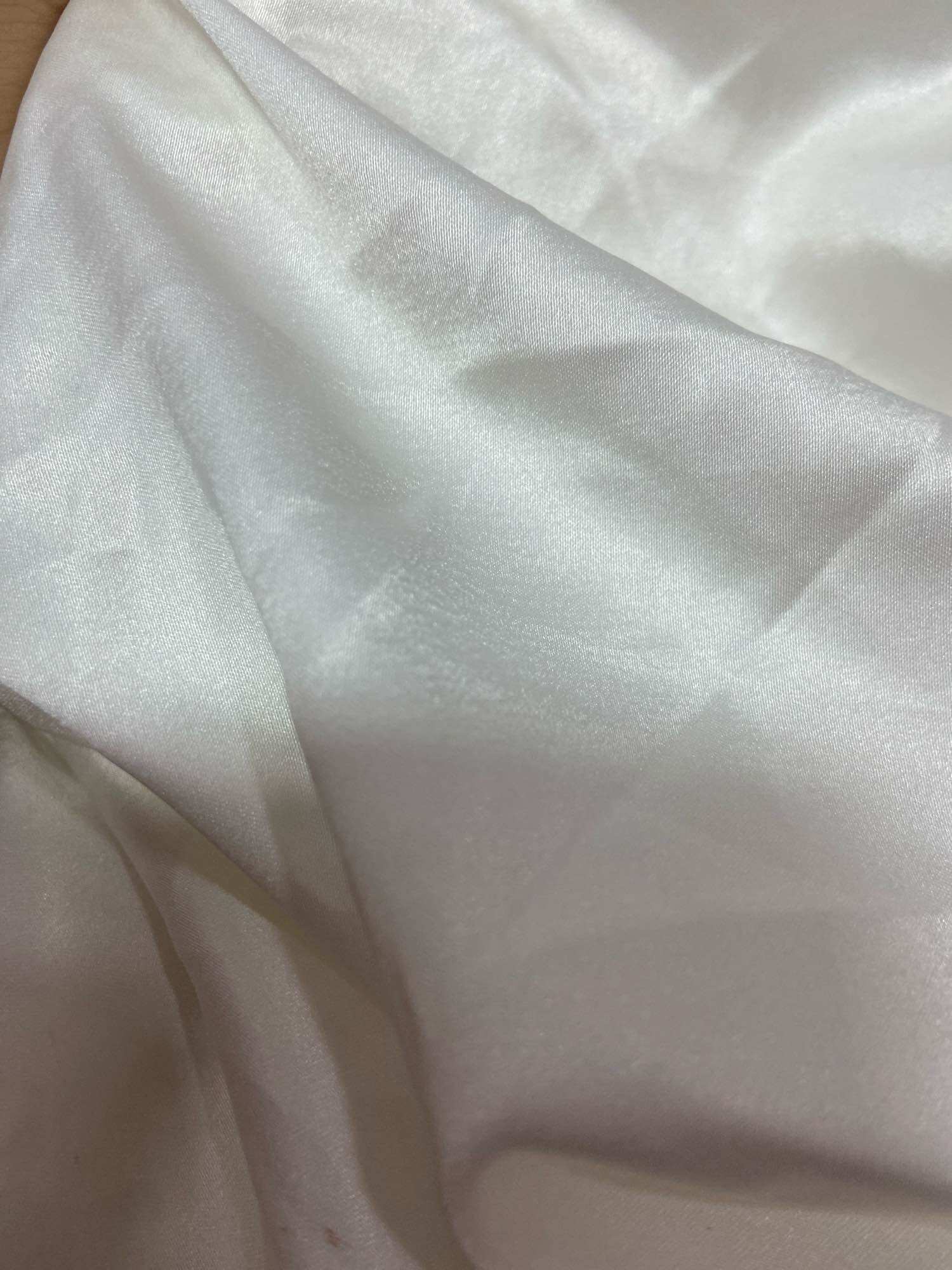 Hai khúc gồm 50cm Vải latin trắng và 70cm x 1m5 vải lụa latin hình đẹp xinh lỗi in đường gấp giữa sát mép chất mềm mát đủ may bé (L3)