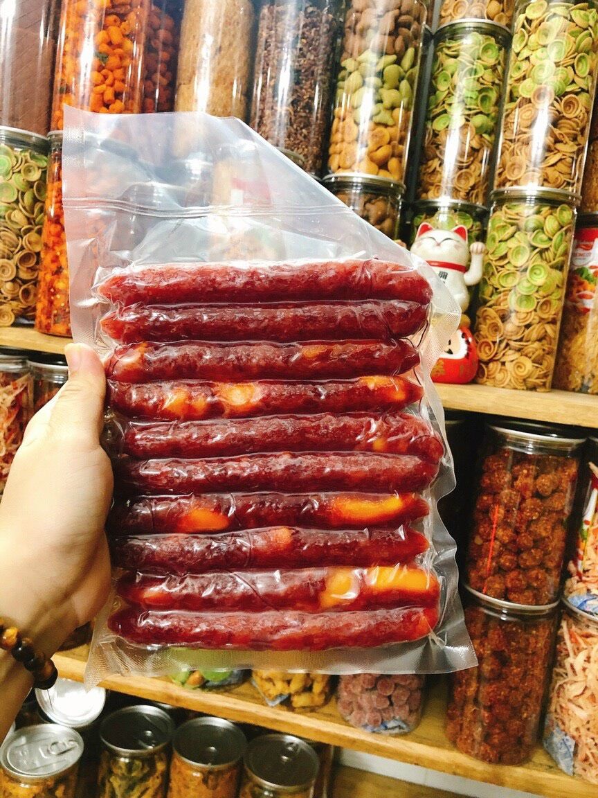 Lạp xưởng tôm trứng muối thơm ngon 500g