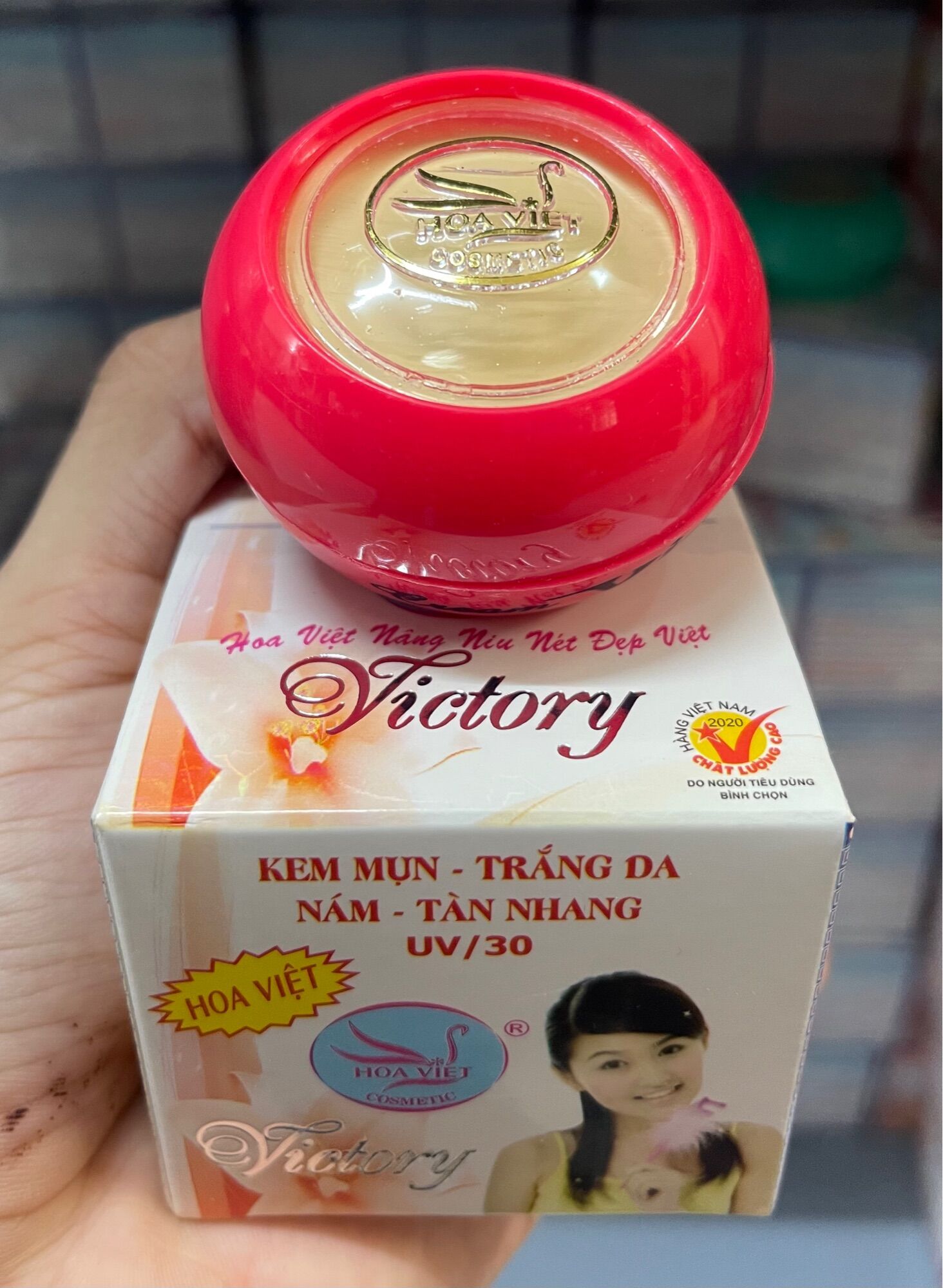 Kem hoa việt victory mụn nám trắng da