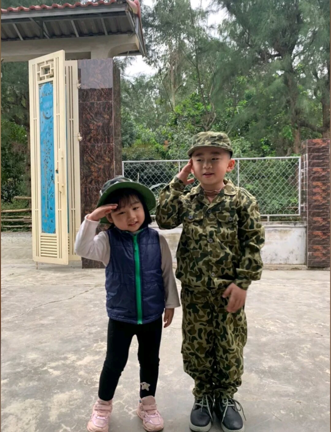 Bộ quần áo lính rằn ri đặc công trẻ em