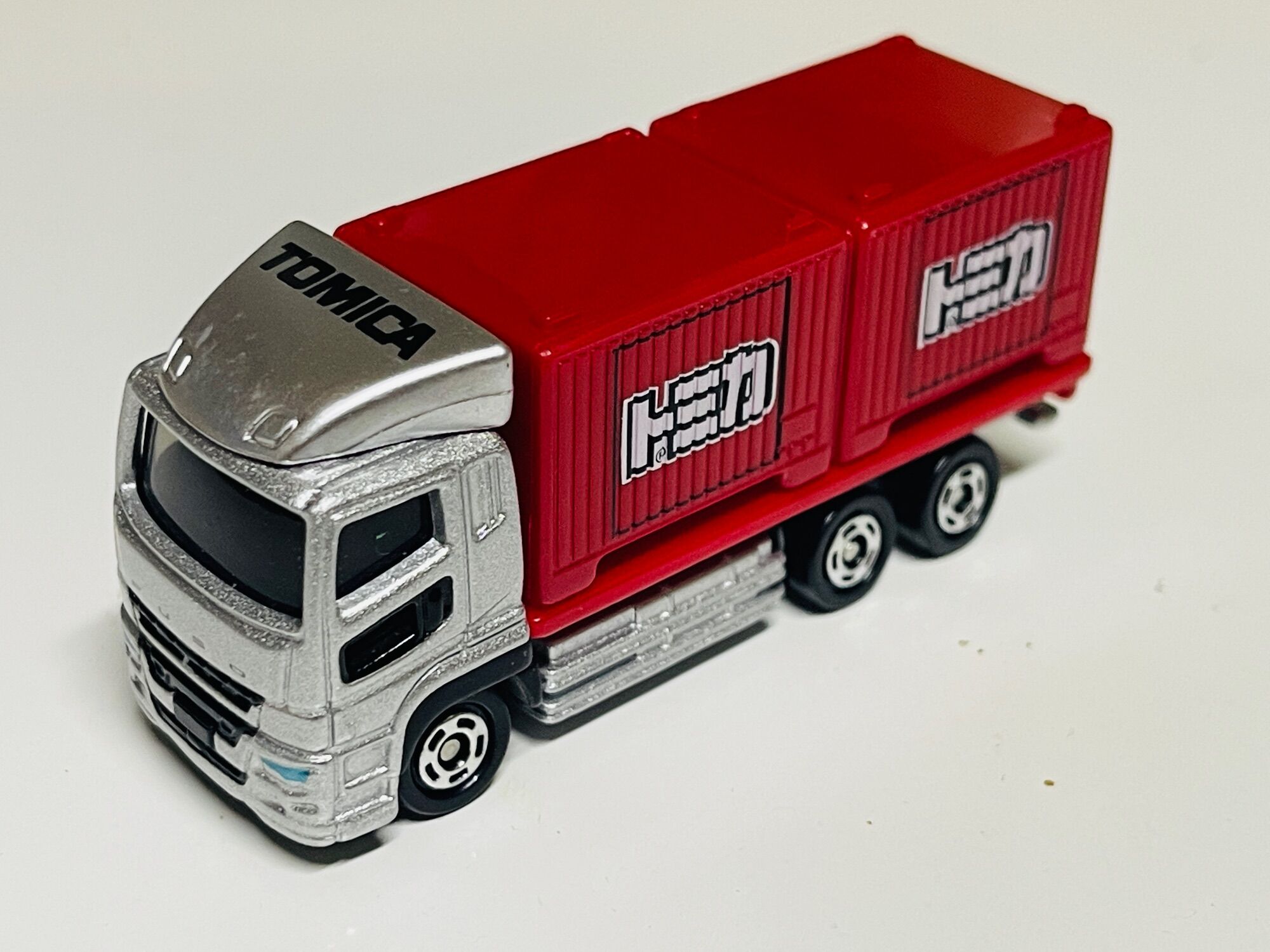Hobby Store xe mô hình Tomica Mitsubishi Fuso Super