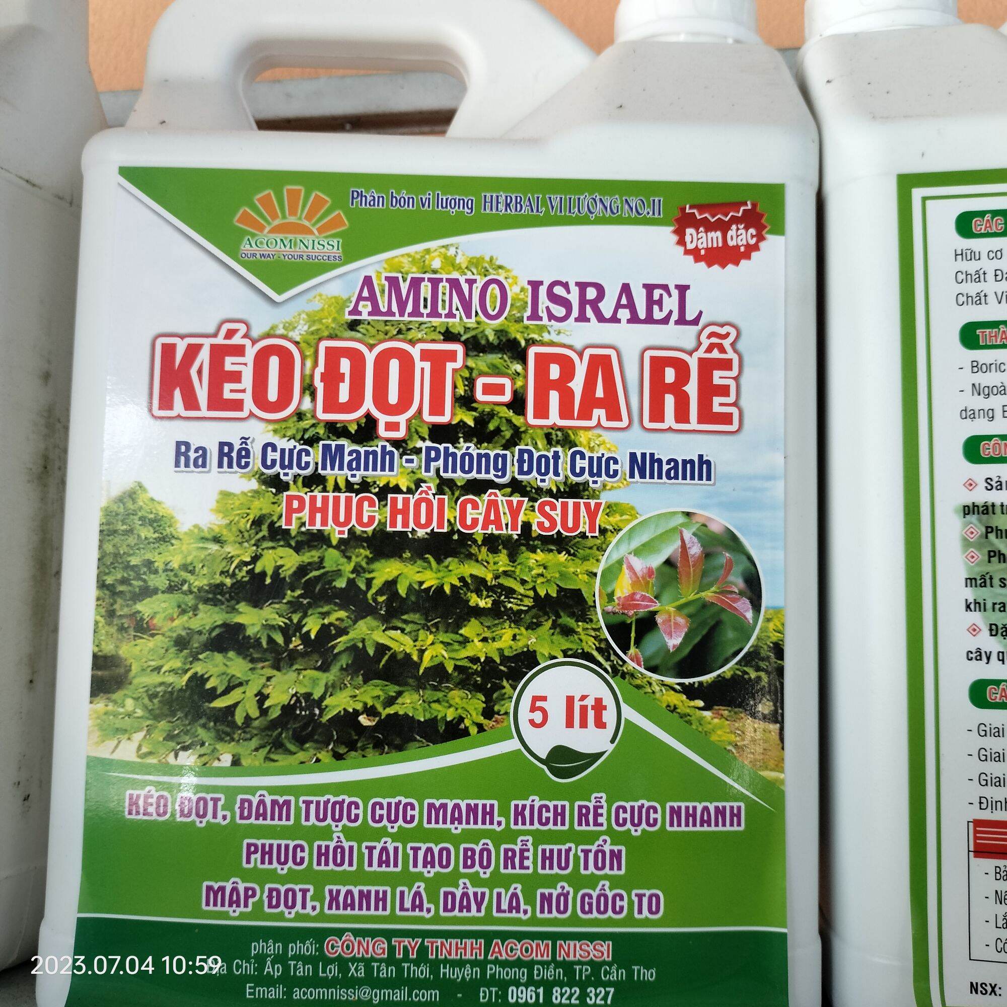 Kéo đọt ra rễ amino israel can 5 lít. kéo đọt ra rễ cực mạnh. xanh lá ,dầy lá, mướt lá. bung đọt mạnh, mập chồi, xanh lá, dầy lá, mướt lá, phục hồi cây cằn cỗi, mau phát triển