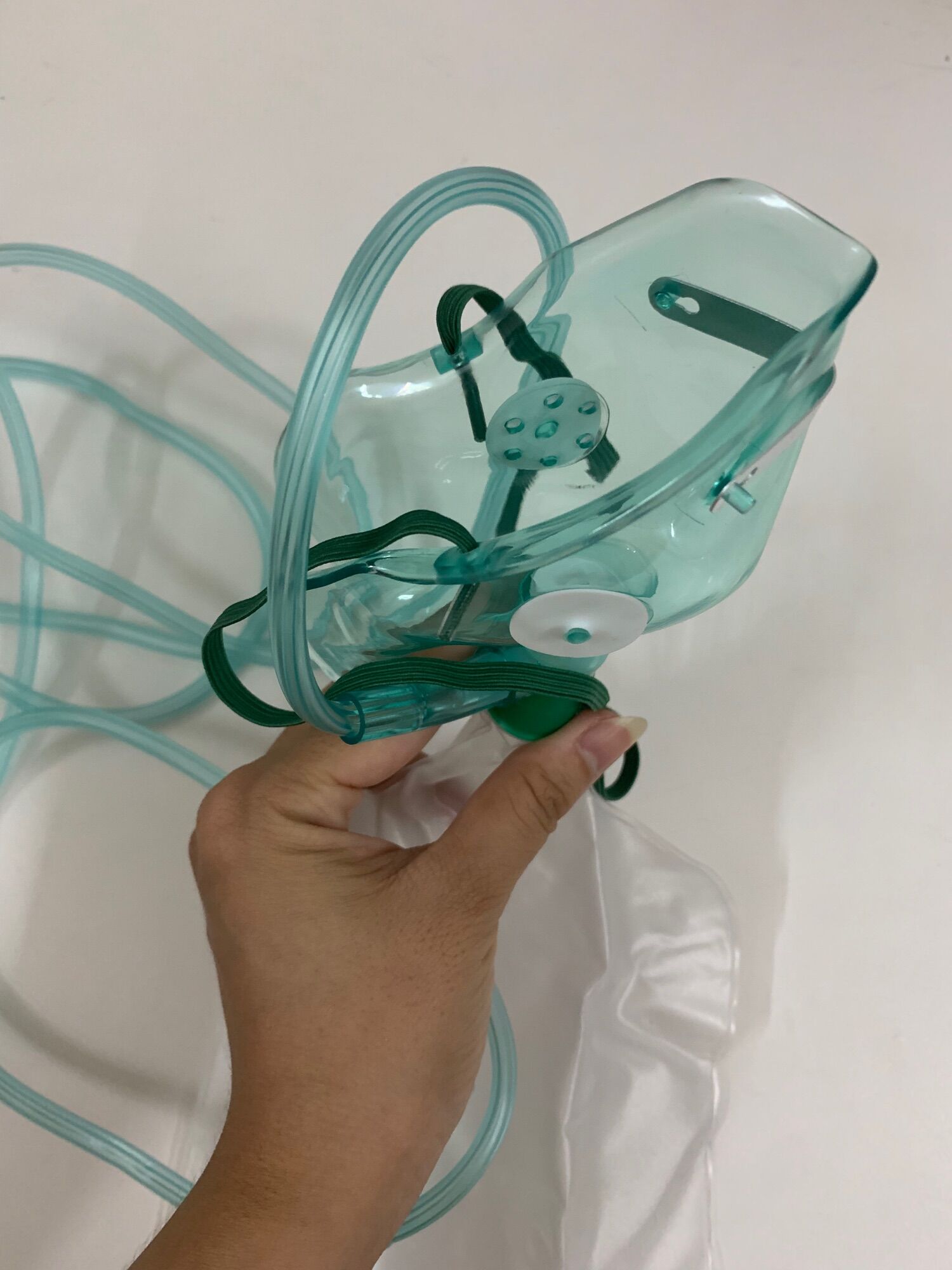Mặt nạ thở oxy, Mask thở oxy có túi và không túi