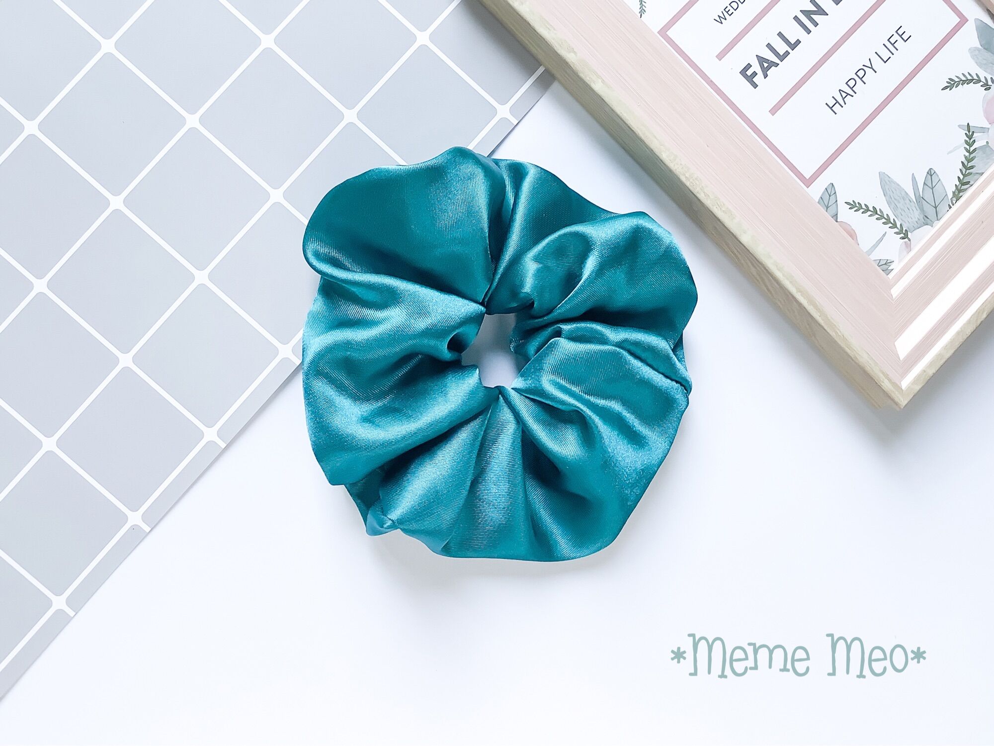Scrunchies màu sắc, đồ cột tóc vải size trung