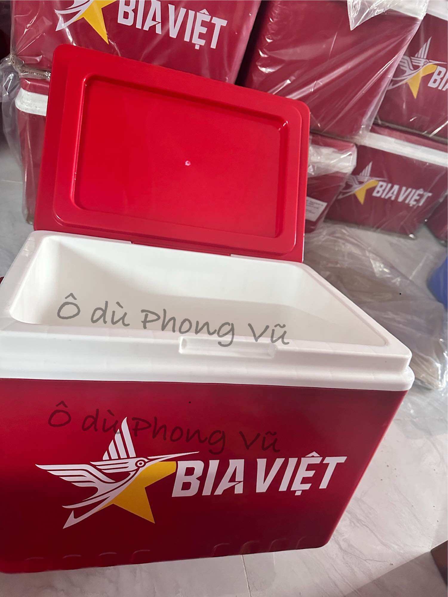 THÙNG ĐÁ 35l HKM có van xả đáy
