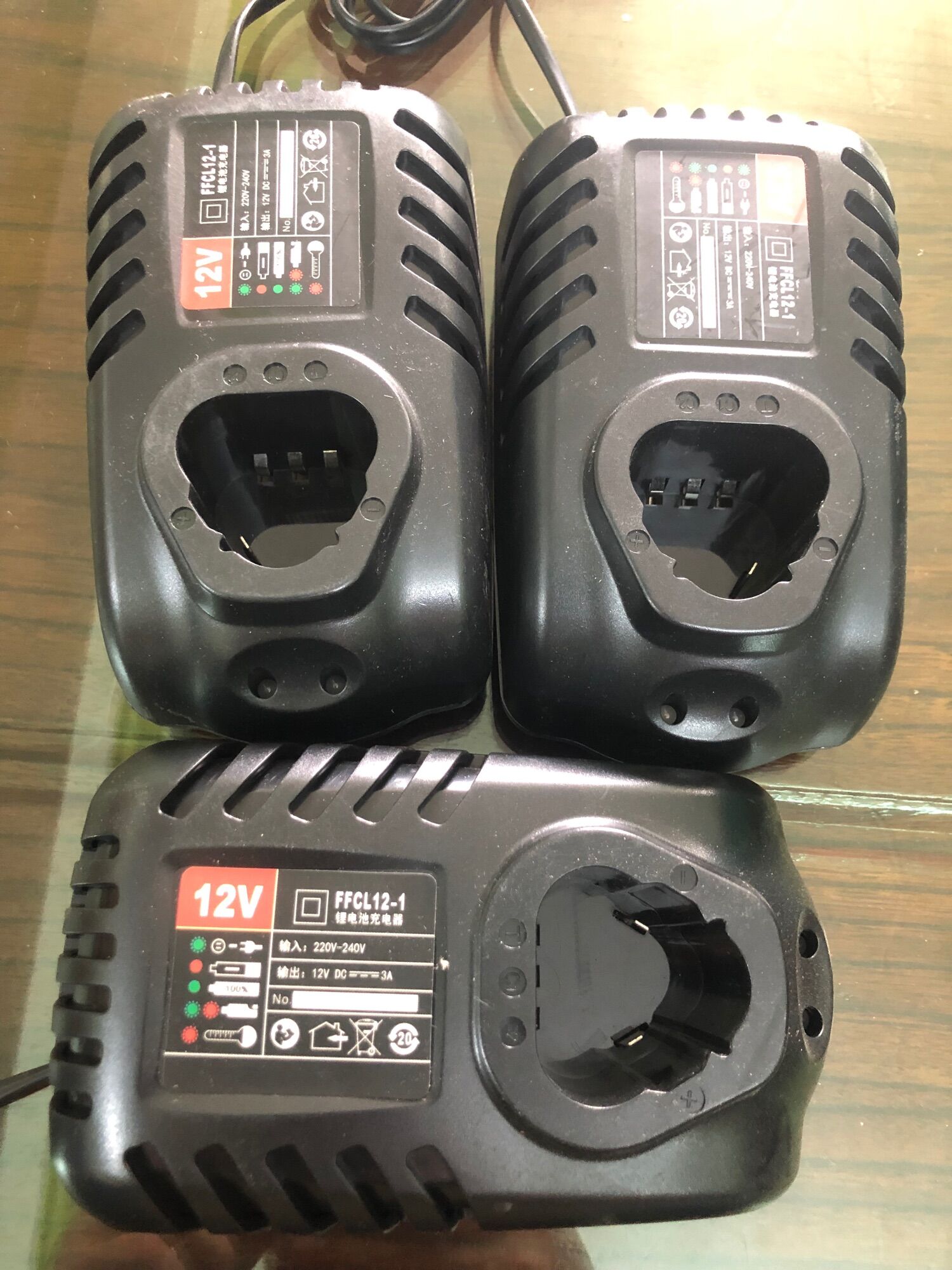 Sạc pin DCA 12v dongcheng 12v