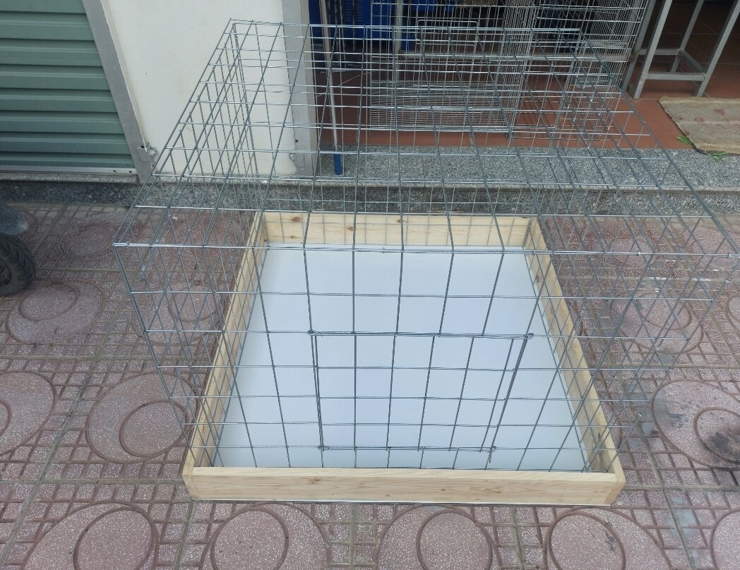 Lồng gà vuông sắt to 3,4li _ 6-7,5kg ( không khay )