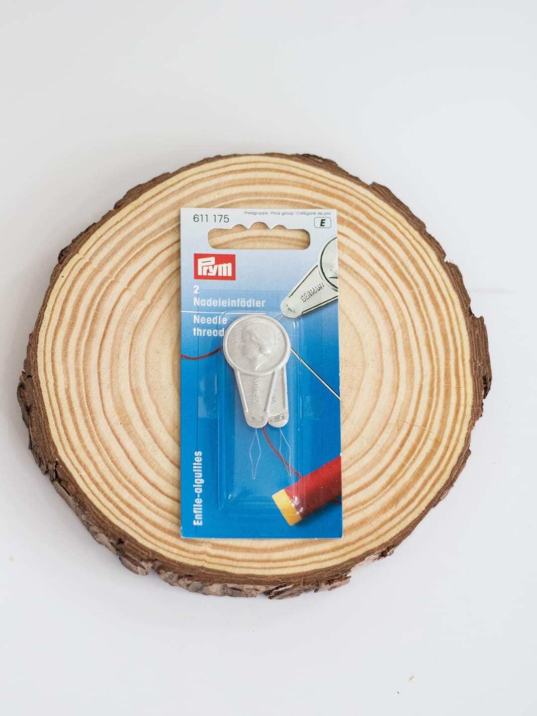 Xỏ chỉ prym đức set 2 cái