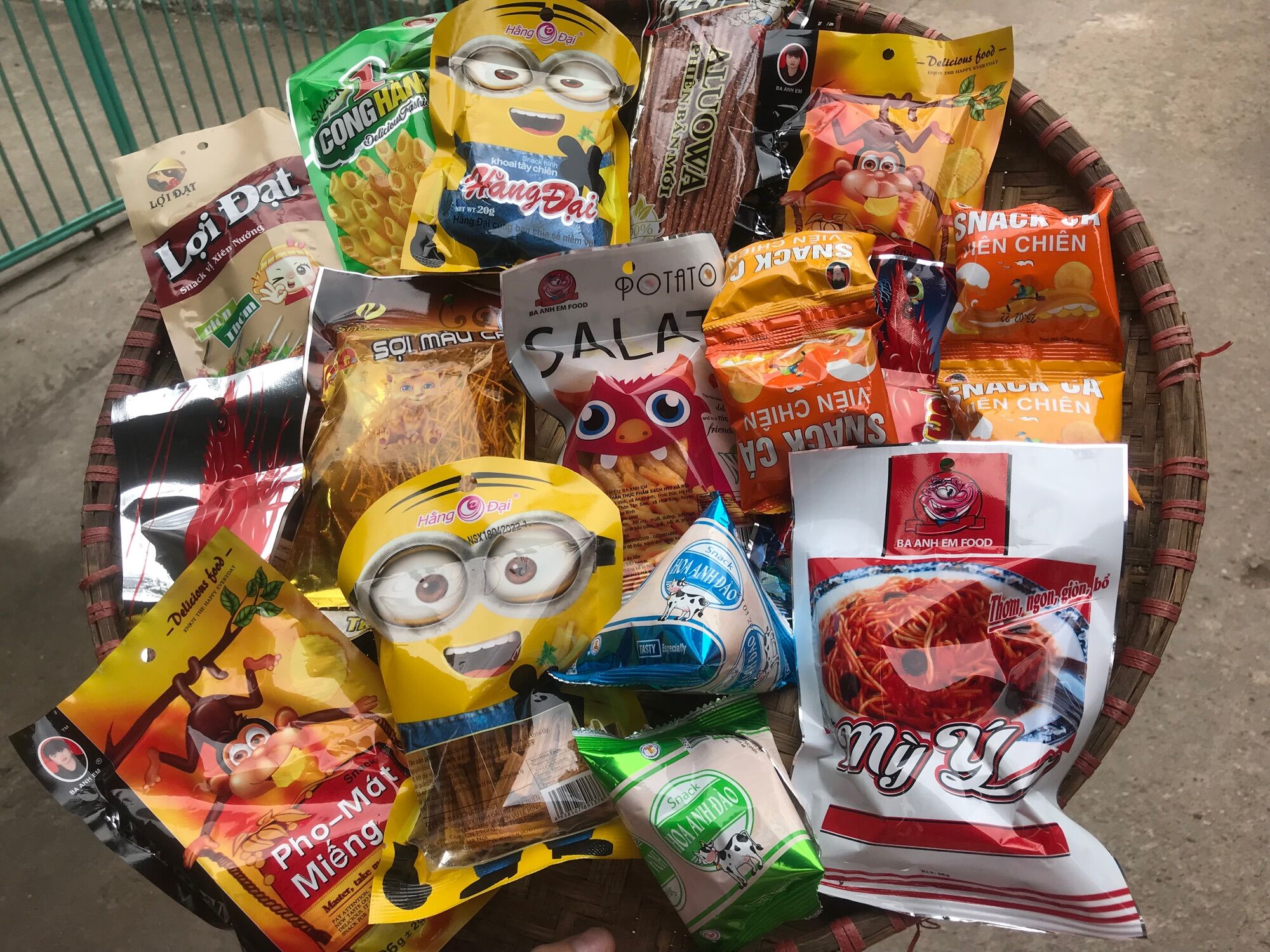 Đồ ăn vặt cổng trường, Đồ ăn vặt combo 20 gói đồ ăn vặt cổng trường ăn vặt táo bé
