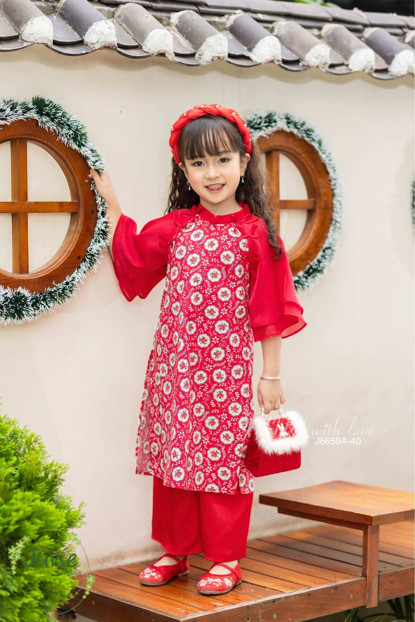 Áo dài Tết bé gái