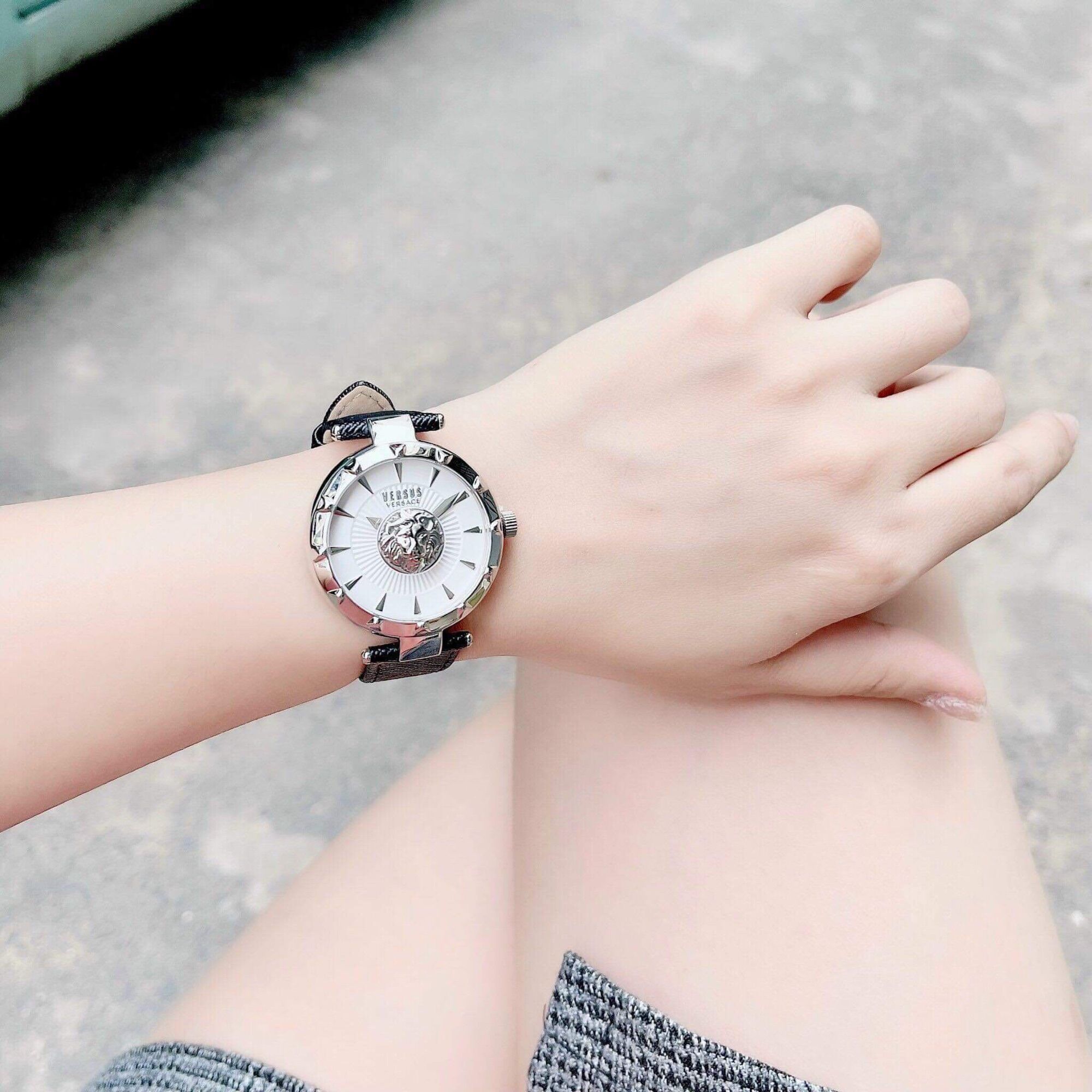 Đồng hồ nữ versus vspq12021 auth chính hãng