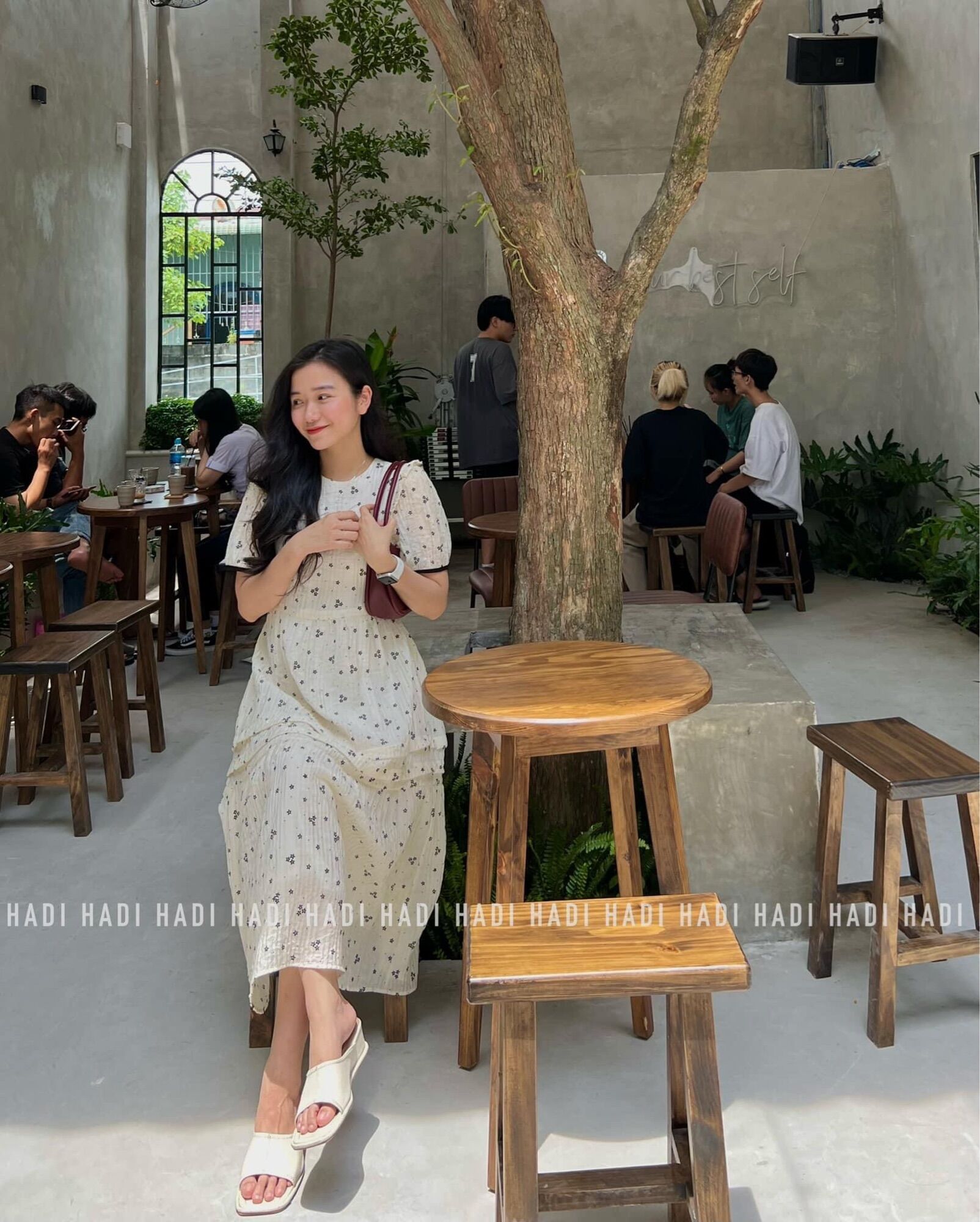 Váy hoa dáng babydoll thắt eo - Trà